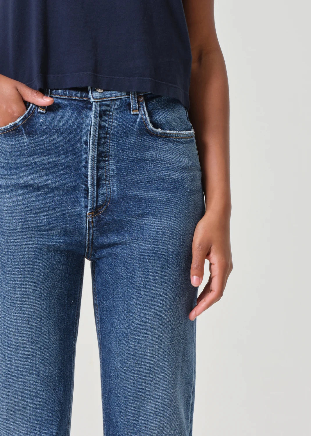 90's Pinch Waist Crop Jean in Solace Stretch Fit Denim