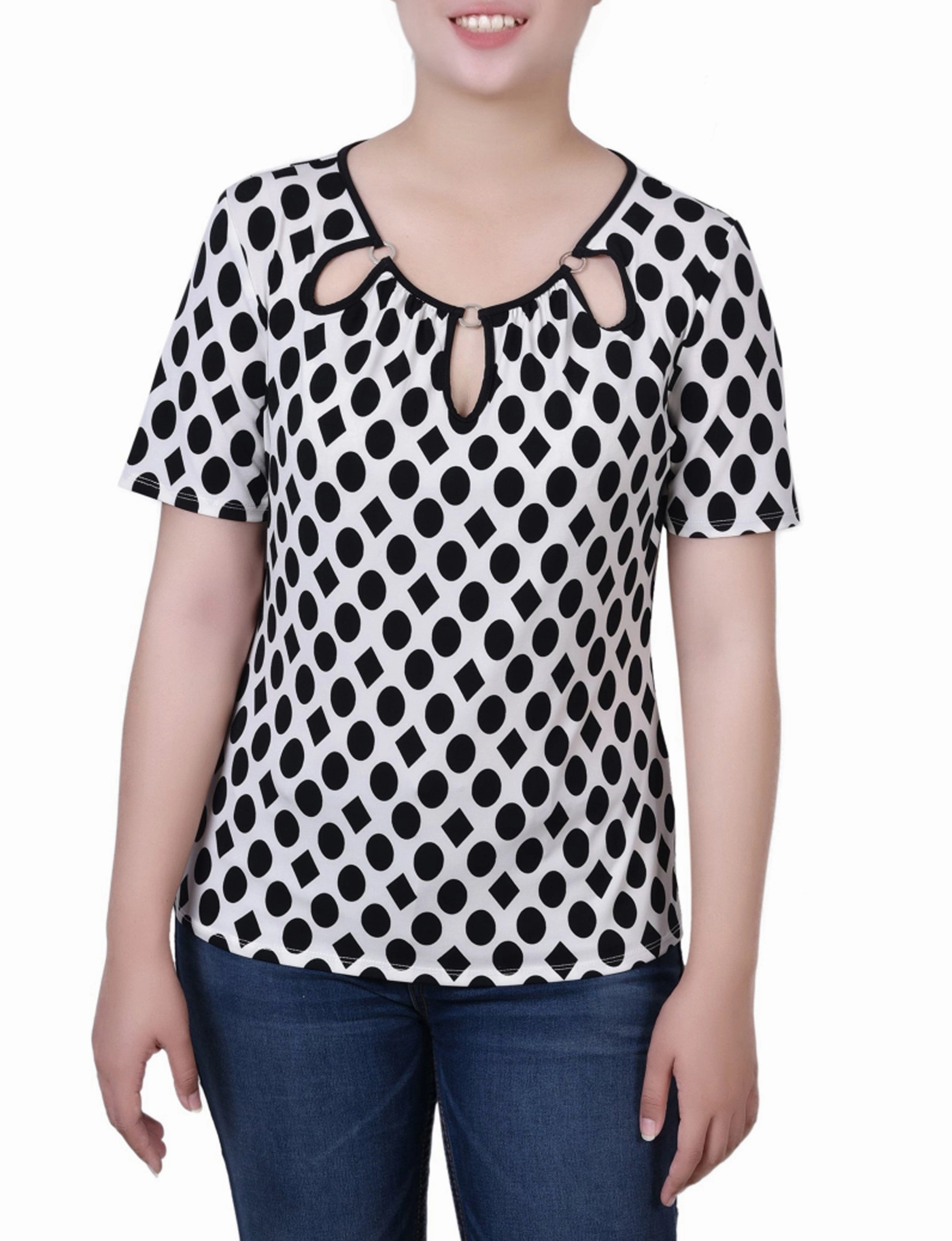 SeamlessKnitConstruction Unlined Design Petite Short Sleeve Top With Ring Details
