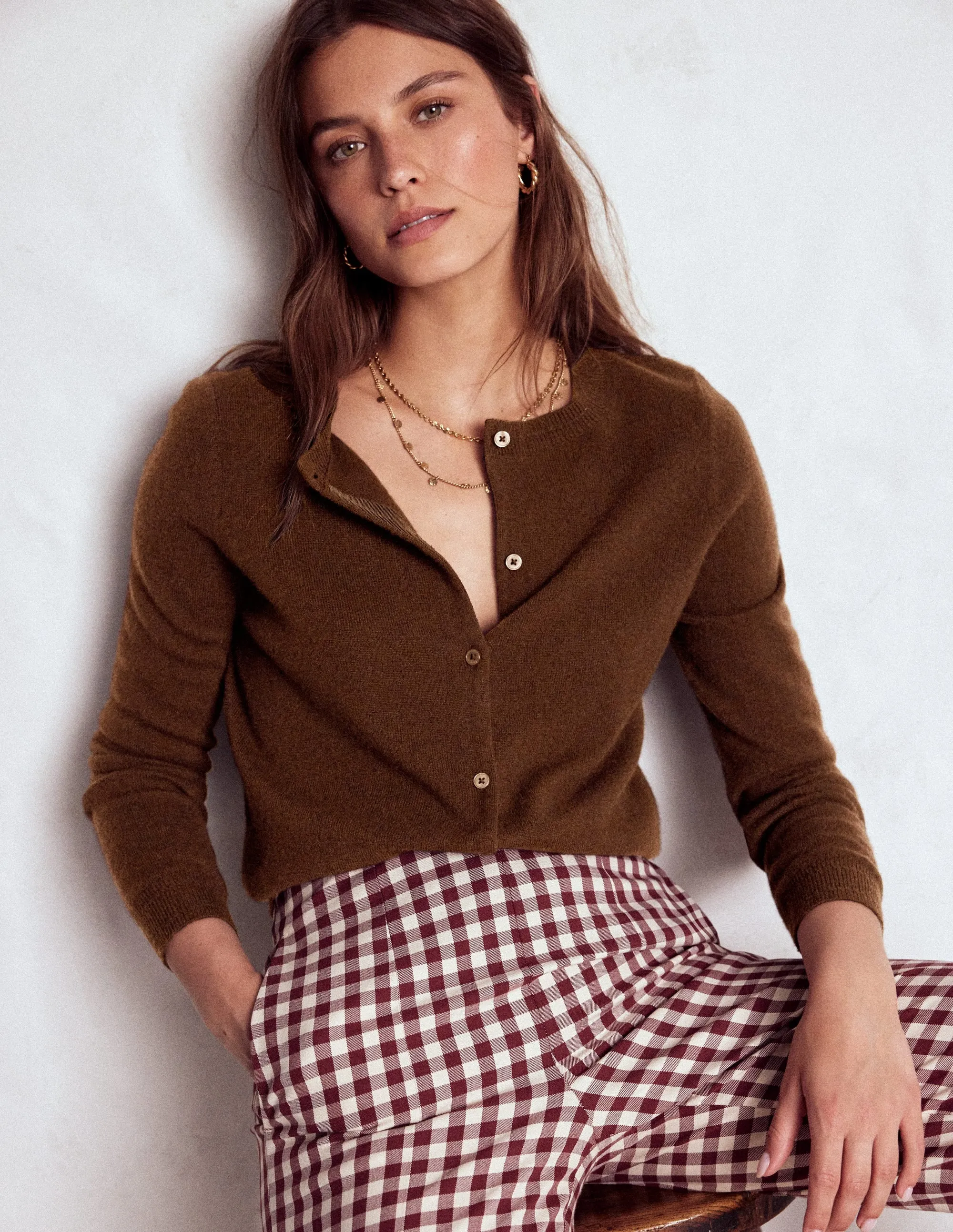 Eva Cashmere Crew Cardigan-Mocha Easy Fit