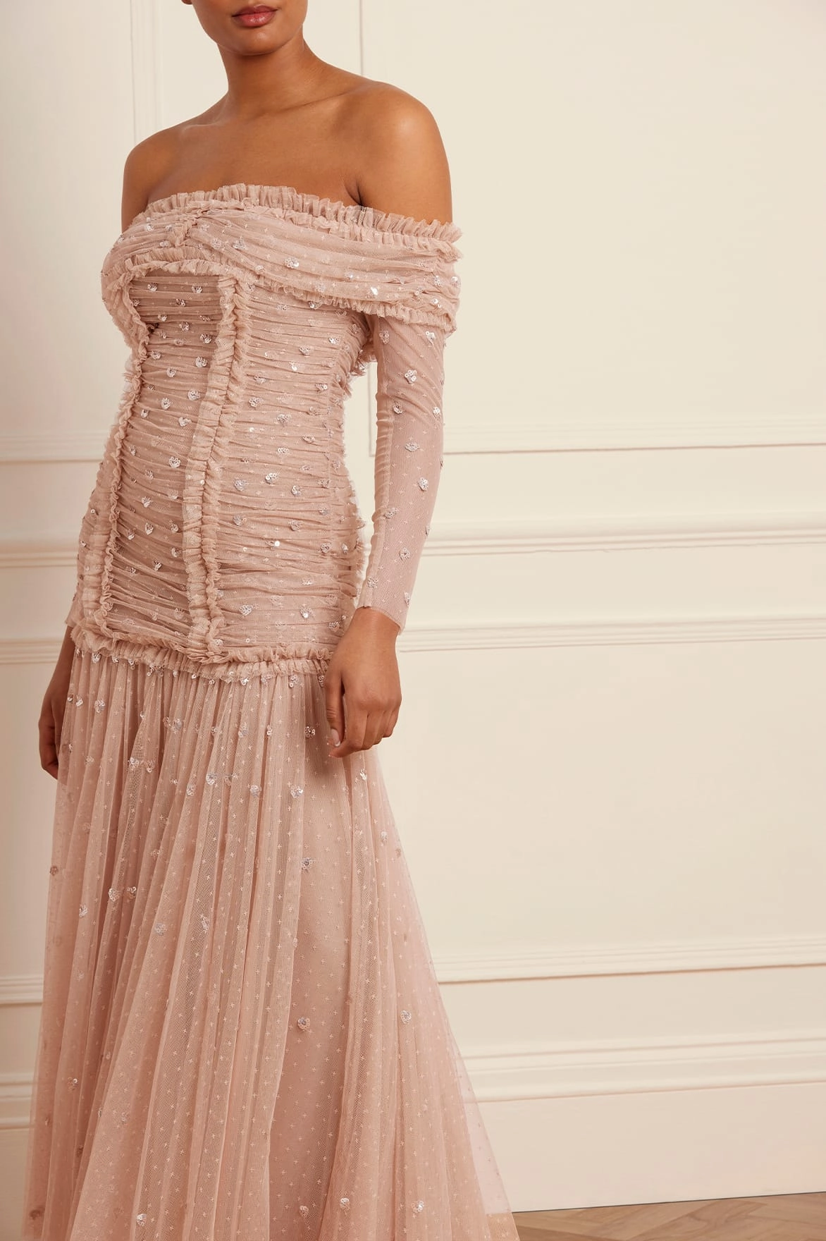 Wool-Blend UVProtectiveLayer Love Heart Rouched Off-Shoulder Gown