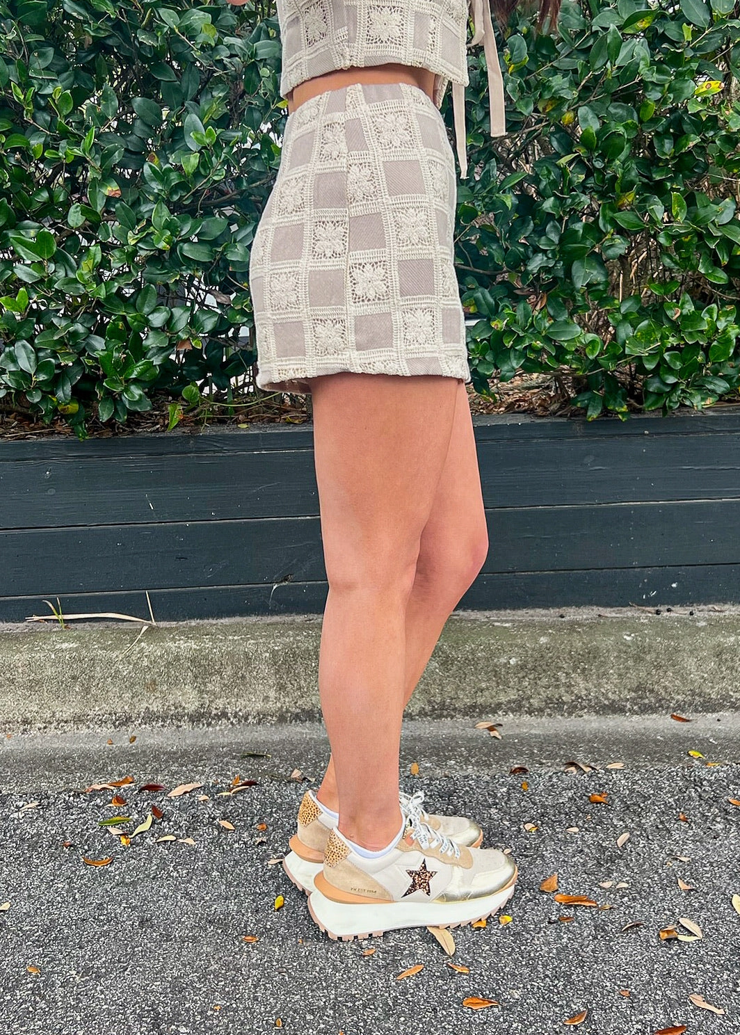 Smart Texture Wrap style ANNIE CROCHET GINGHAM MINI SKIRT