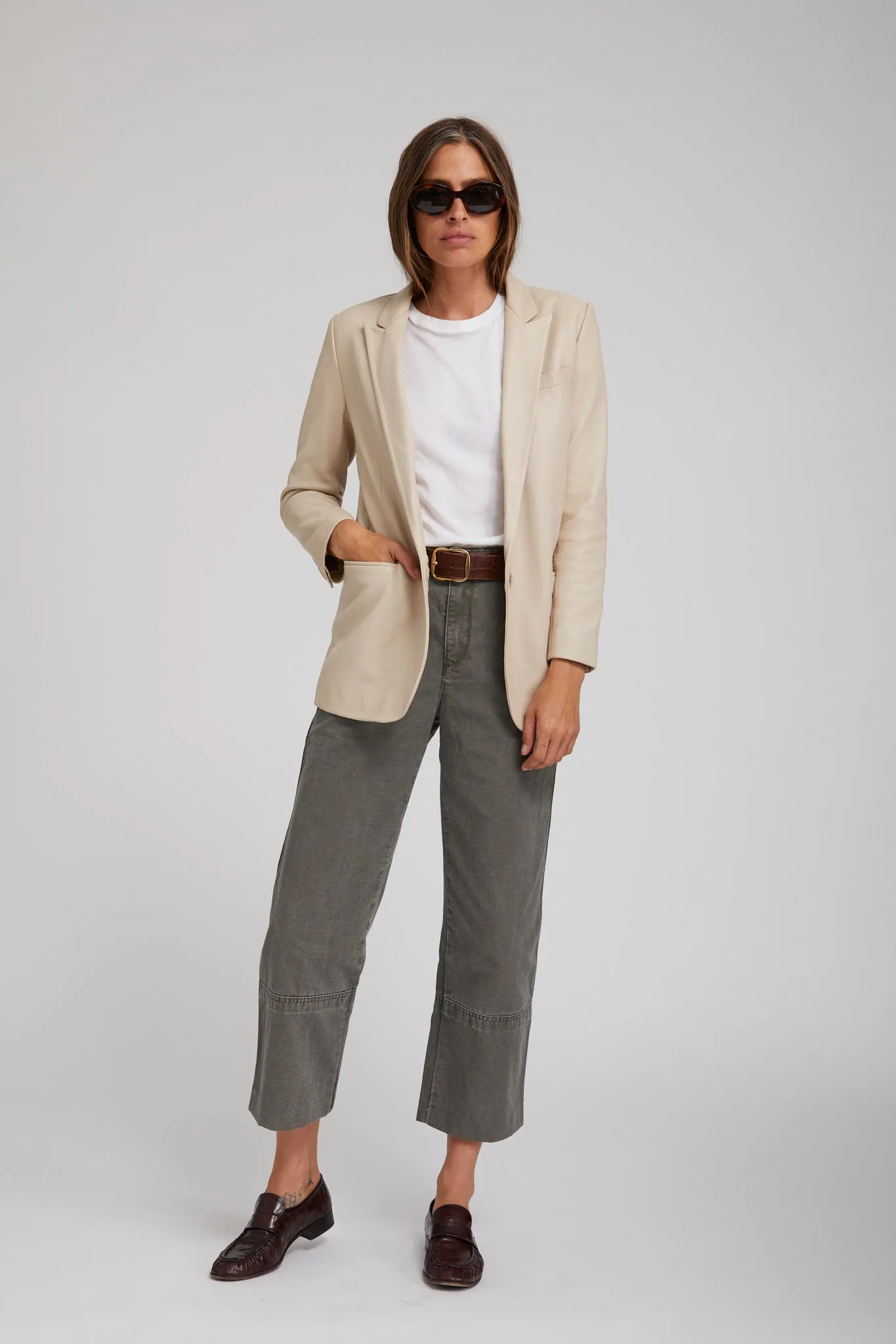 Low Profile Insulation Clean Street Look Off White Leather Blazer