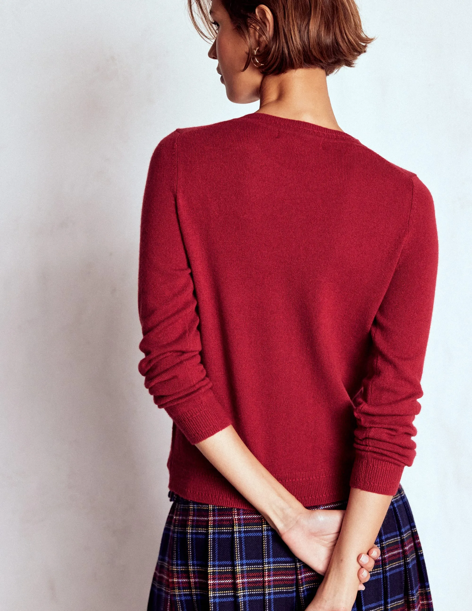 Eva Cashmere Crew Neck Jumper-Red Liquorice Moisture Management