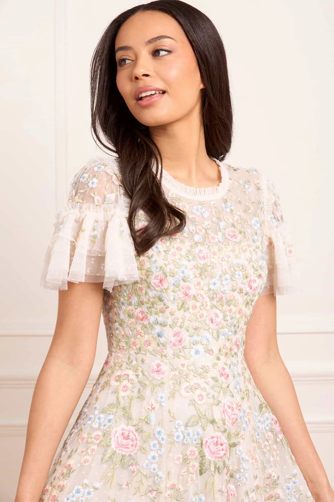 Sophisticated Design Bright Appeal Antoinettes Floral Round Neck Ankle Gown