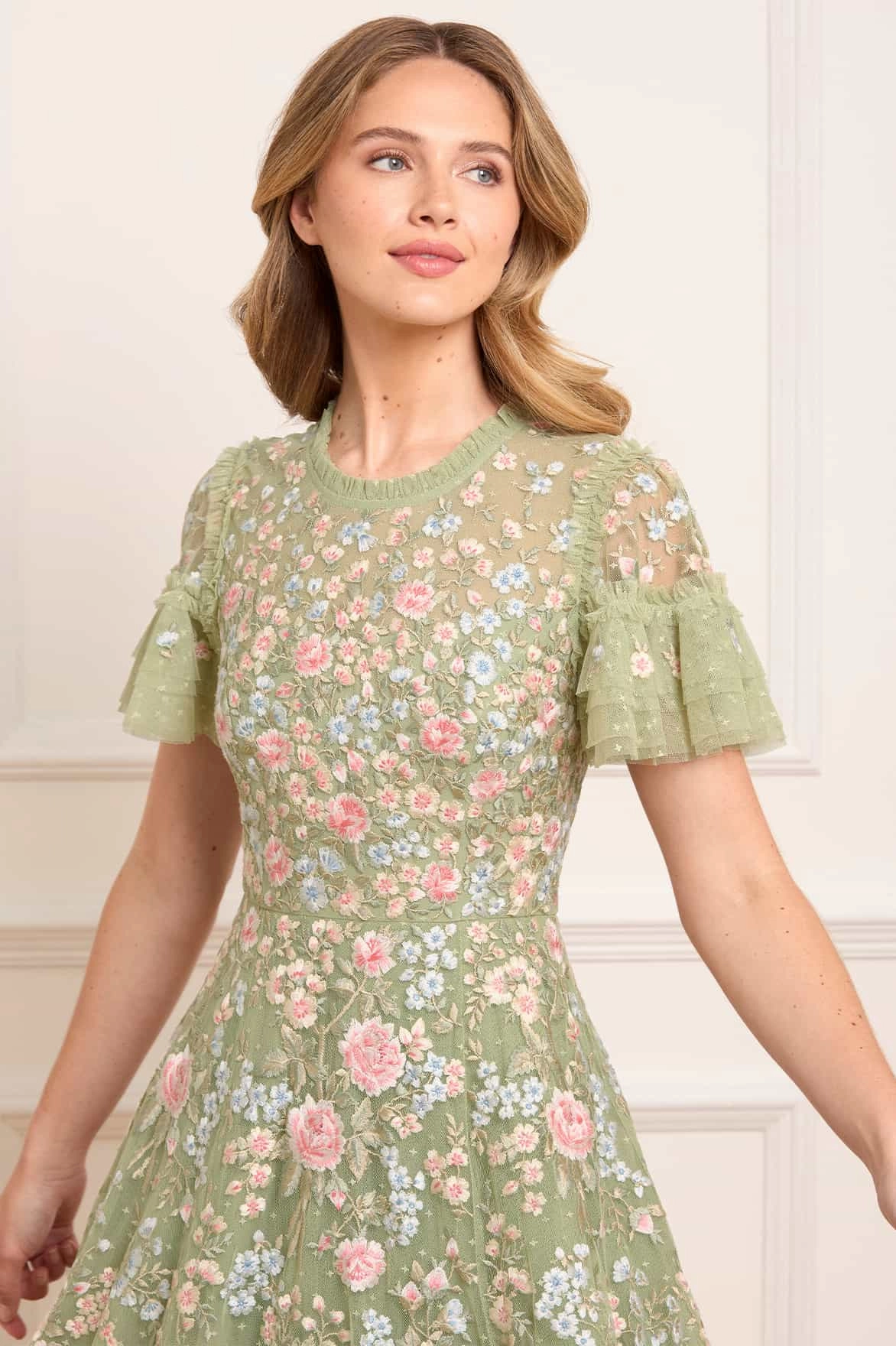 Seasonal Comfort Cool Texture Antoinettes Floral Round Neck Ankle Gown