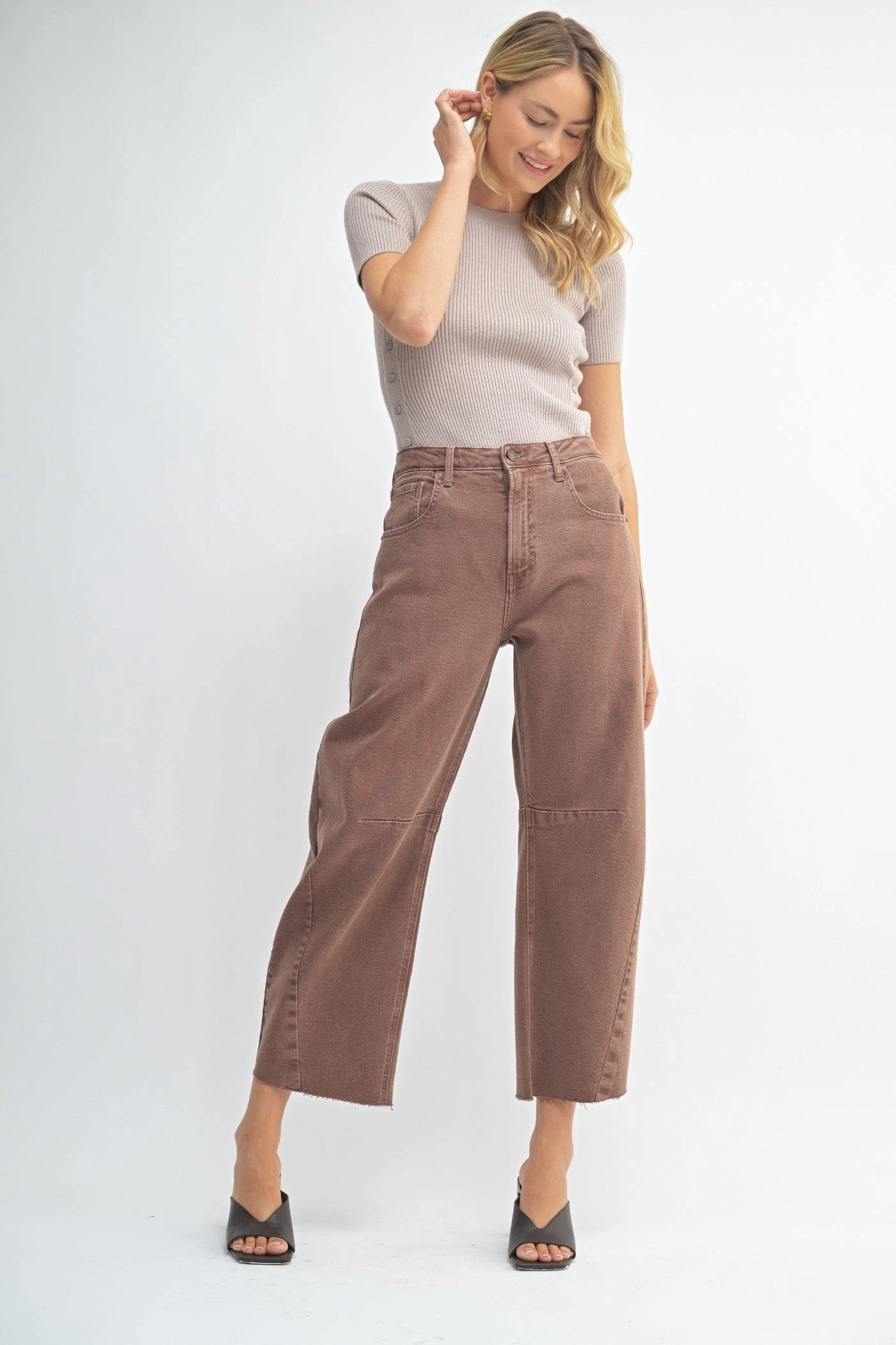 ARIANA ESPRESSO BARREL JEANS Easywear Style