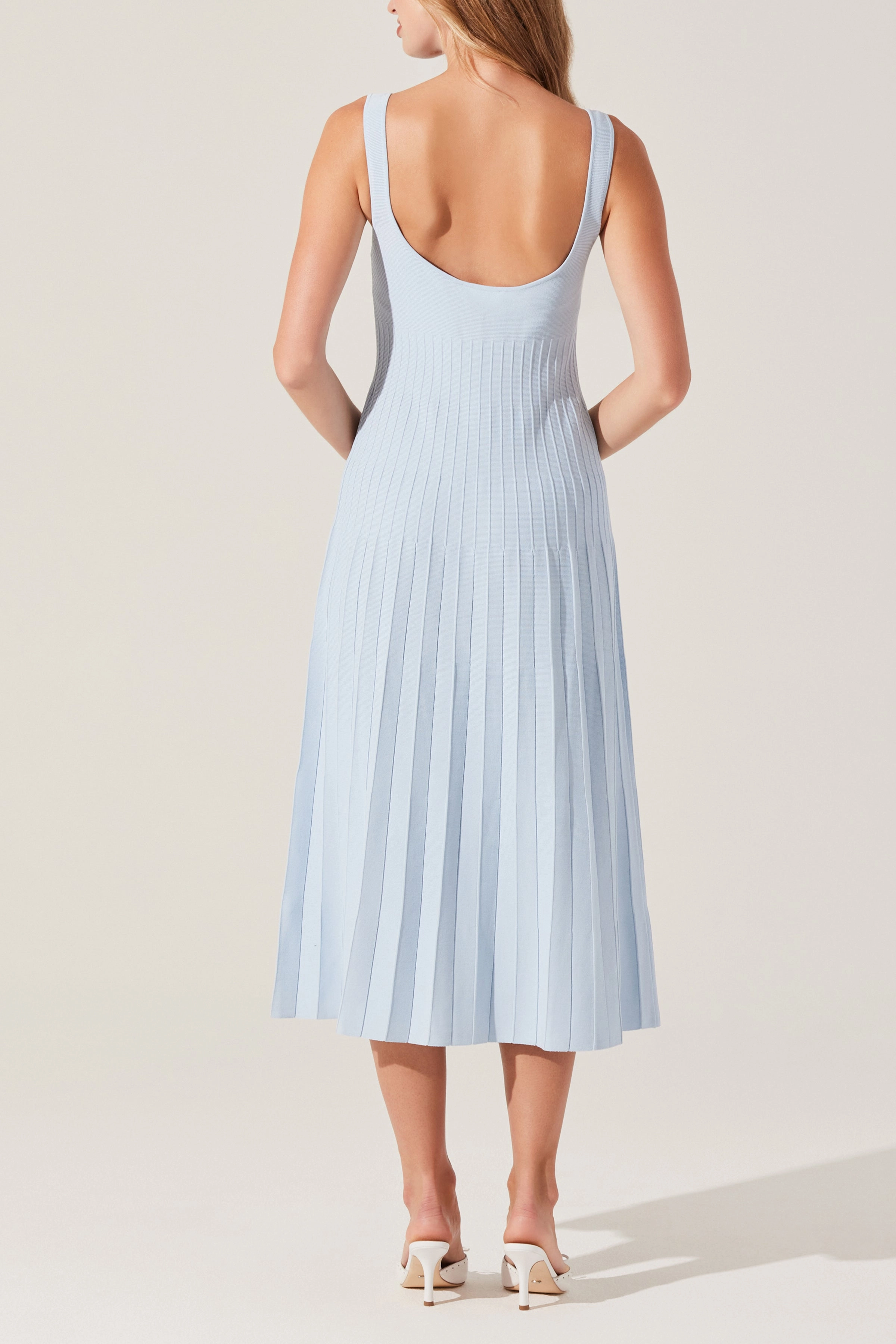 ASTR Aylin Pleated Midi Sweater Dress Slim Touch City Bright