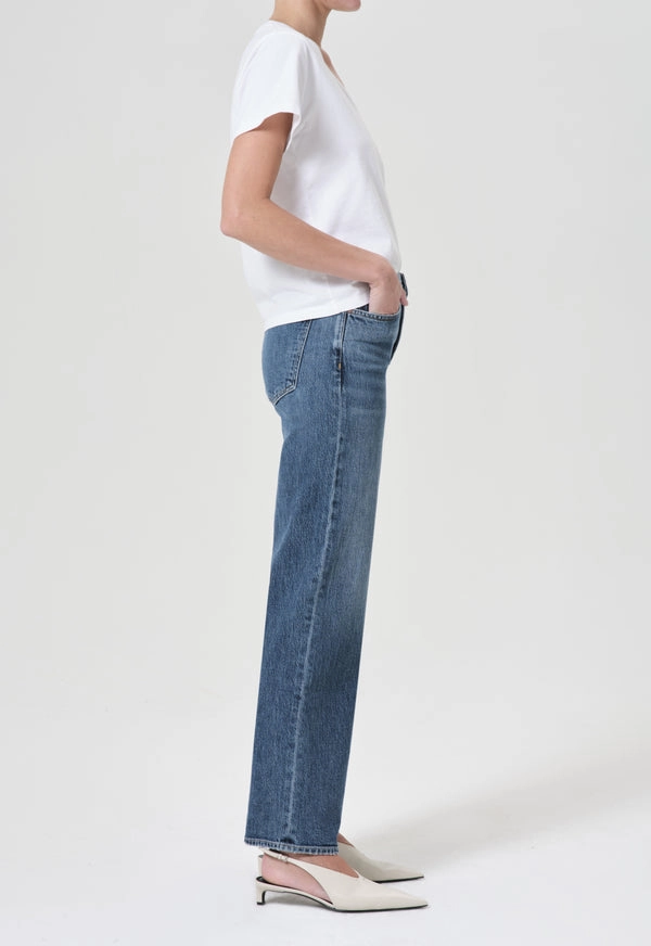 Harper Mid Rise Relaxed Straight Leg Jean in Fix Function Fit All Round Wear