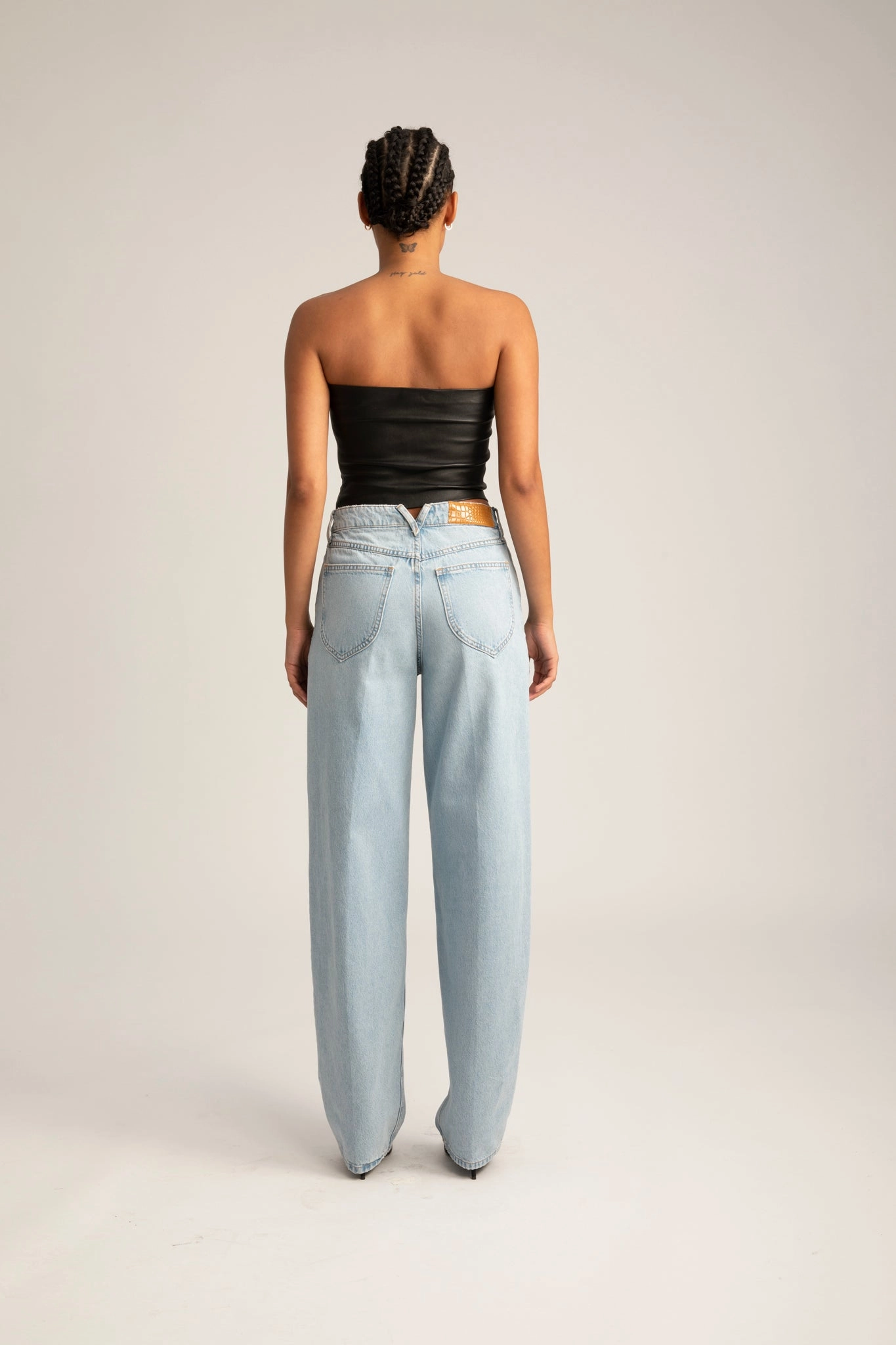 ArticulatedElbowShaping Bianca Wide Leg Tapered Denim