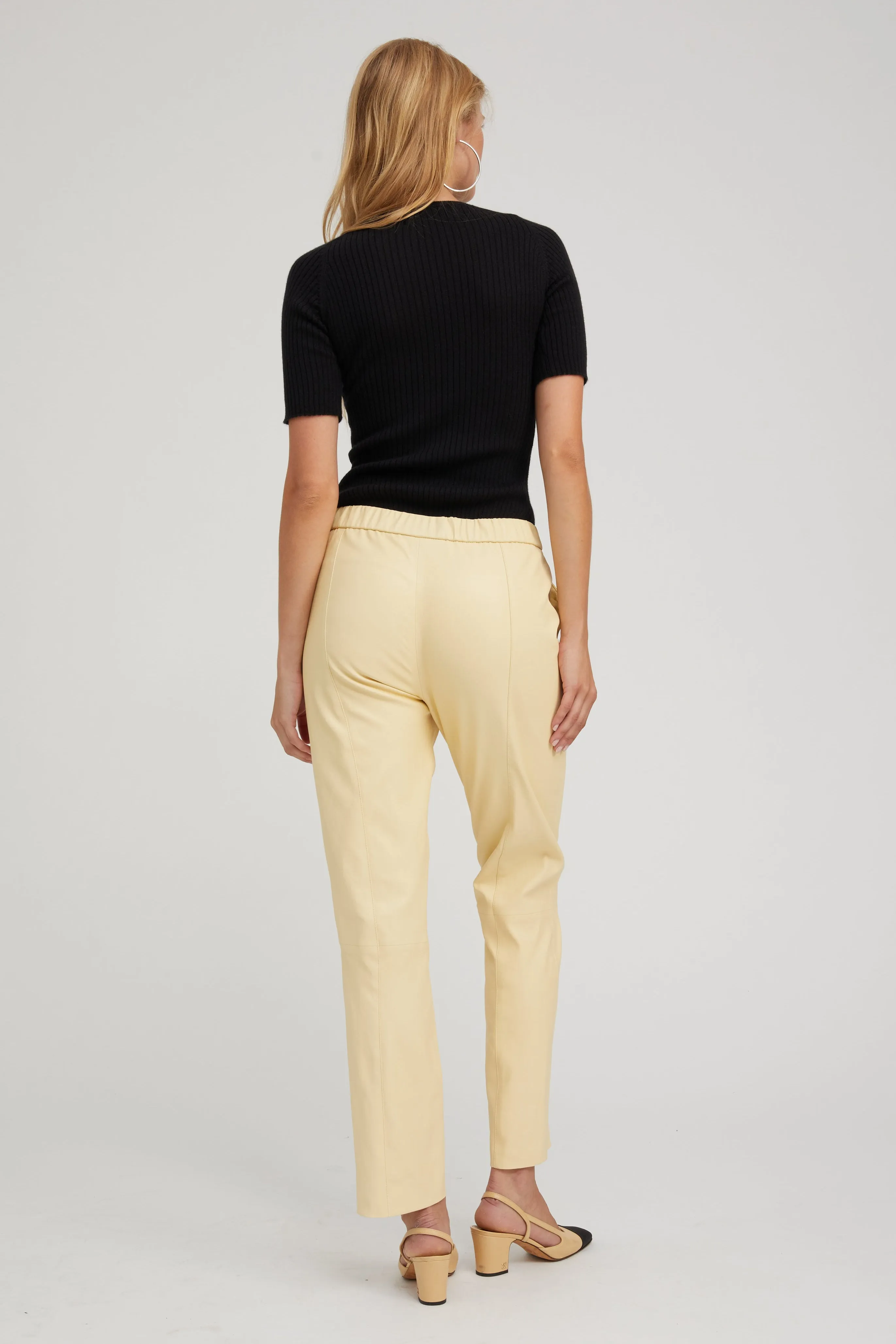 Ventilated Mesh Panels AntiPill Surface Black Cashmere Mid Sleeve Crewneck