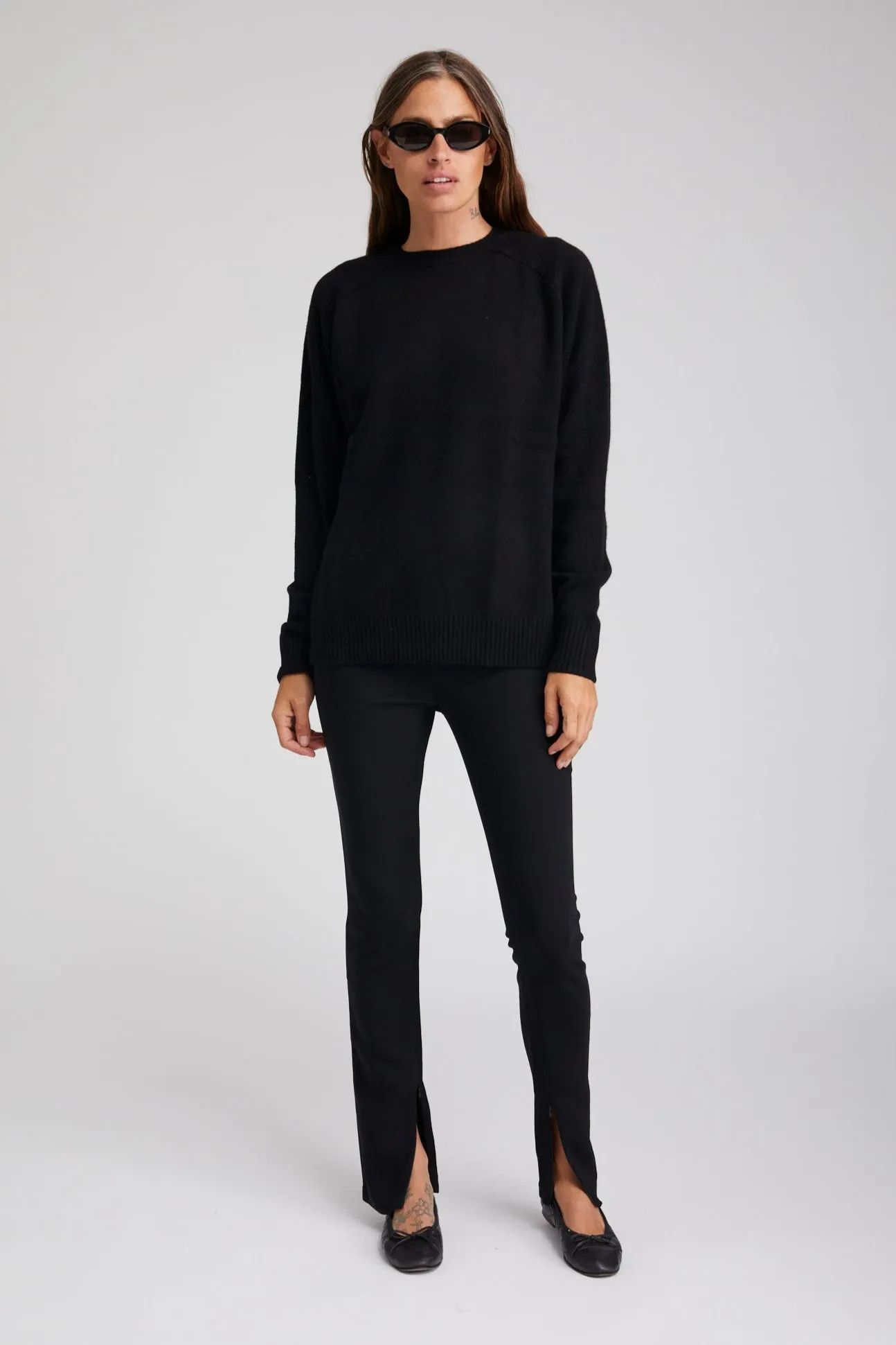 Black Crepe Ankle Zipper Pants Chilly Wear Stay Comfortable