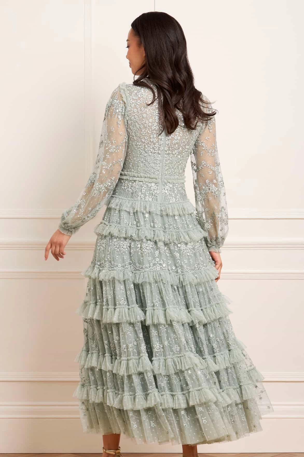 Fashionable Cut Blossom Lace Ankle Gown