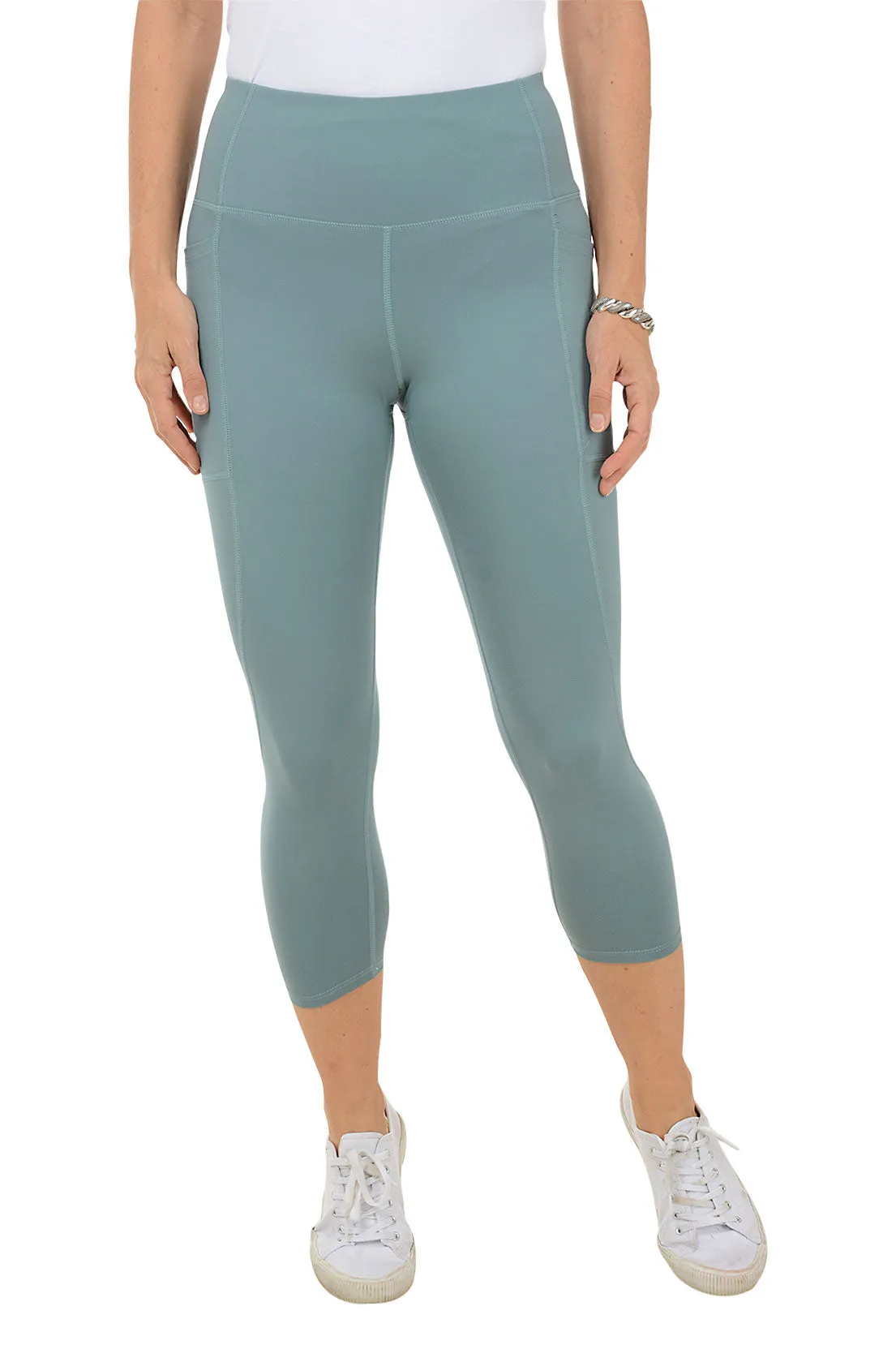 Shirred Hem Capri Performance Legging Minimal Fit