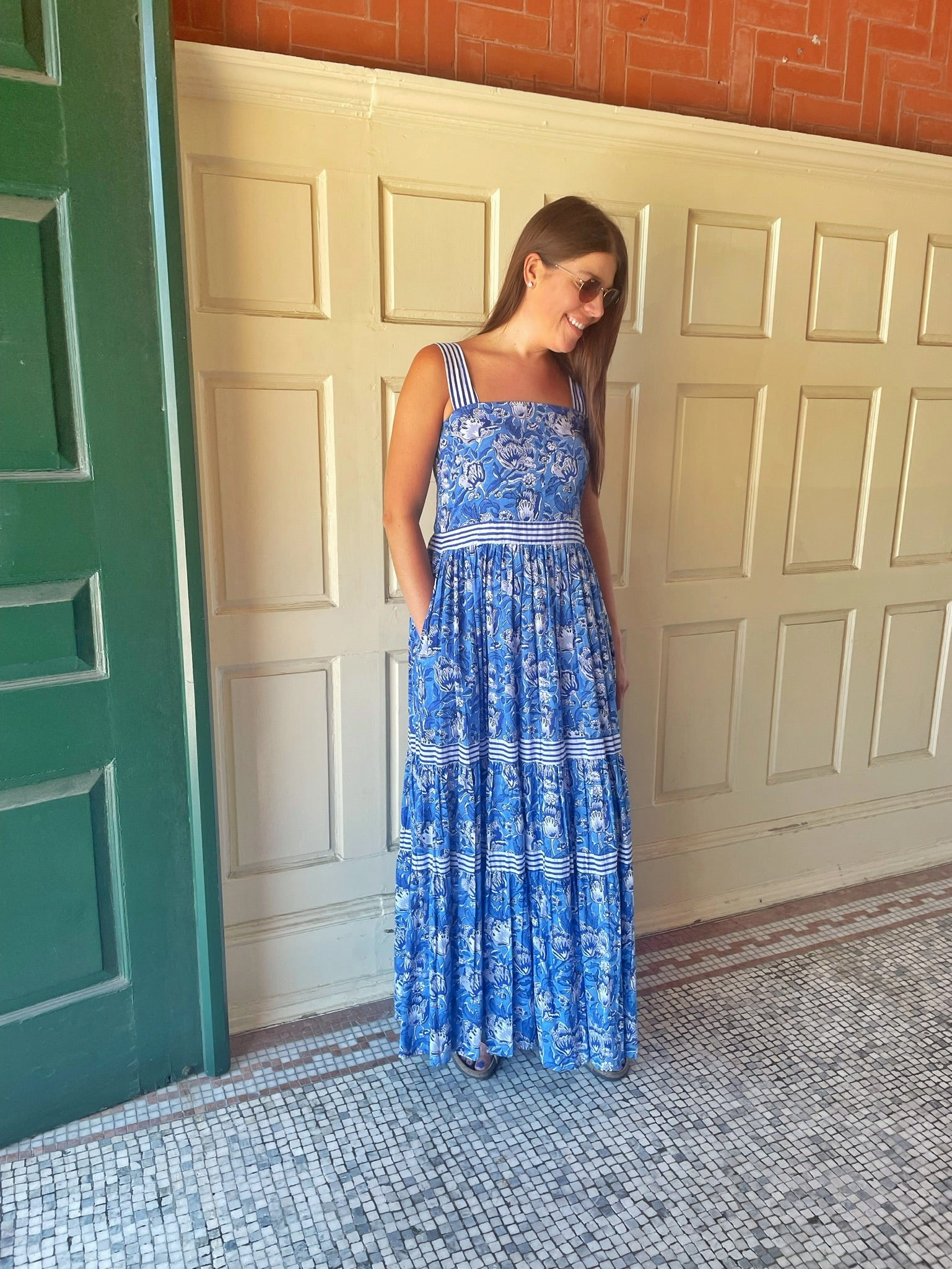 Notting Hill Maxi Dress Blue Tulip Hook-And-Eye Subtle Glow