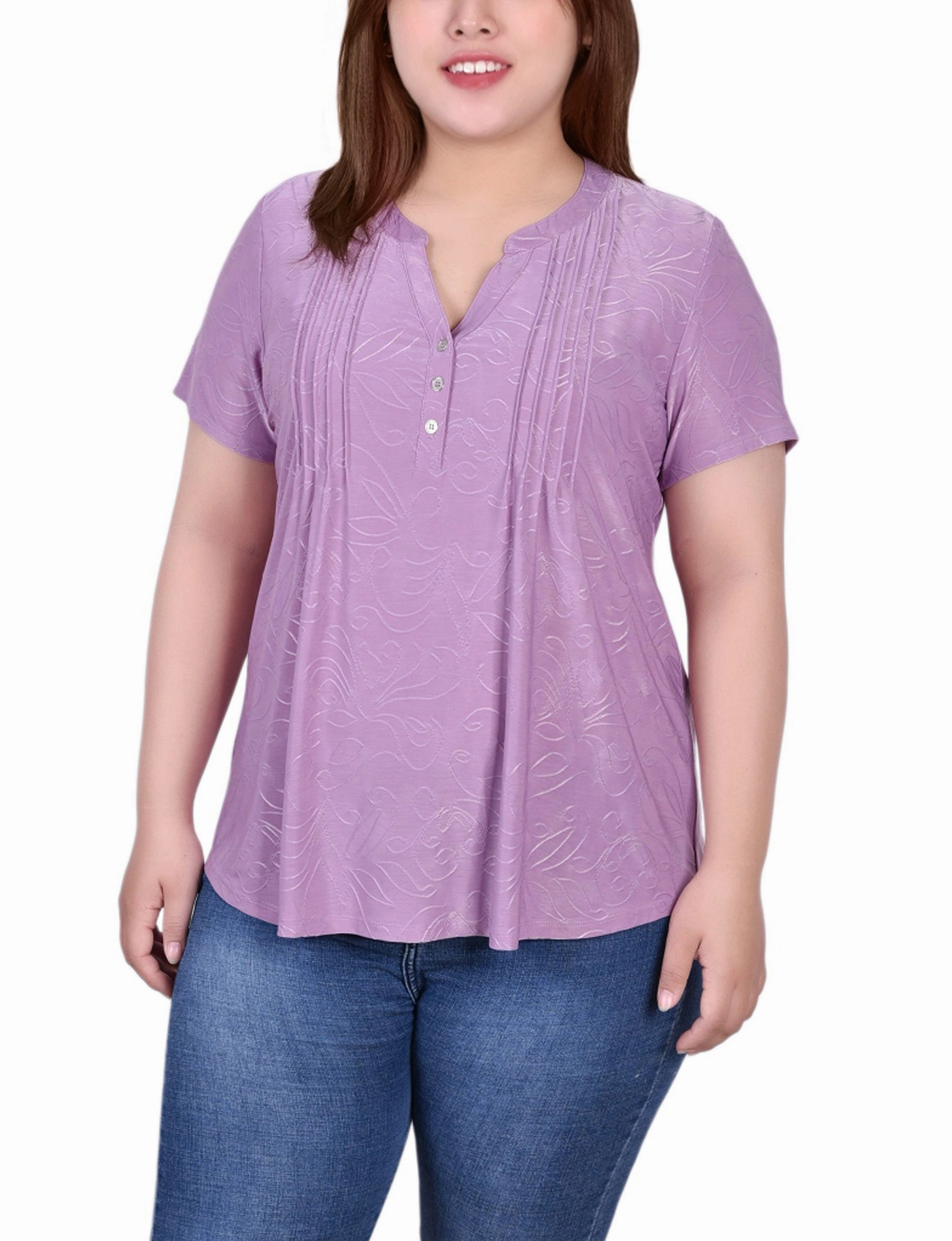 Relaxed Tee Sustainable Production Methods Plus Size Short Sleeve Y Neck Jacquard Knit Top