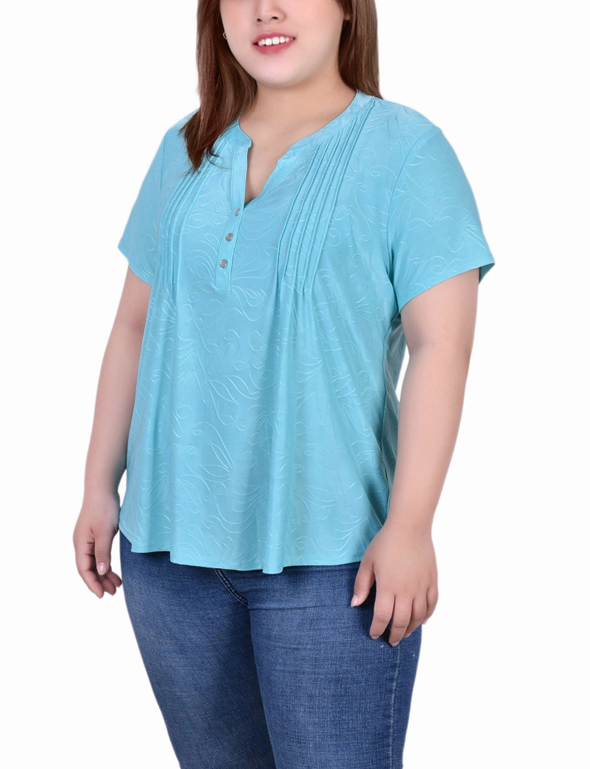EcoFriendly Manufacturing OdorResistant Treatment Plus Size Short Sleeve Y Neck Jacquard Knit Top