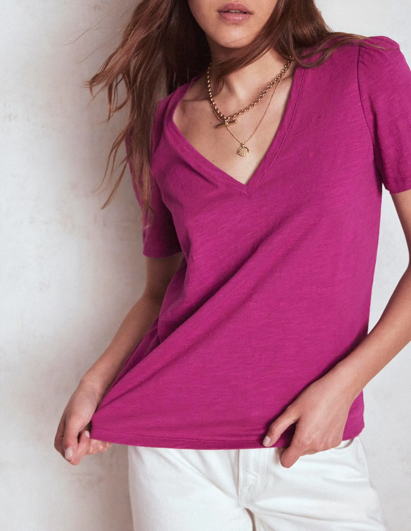 Short Sleeve V Neck T-shirt-Rich Magenta Compact Stitching Metallic Fiber Blend