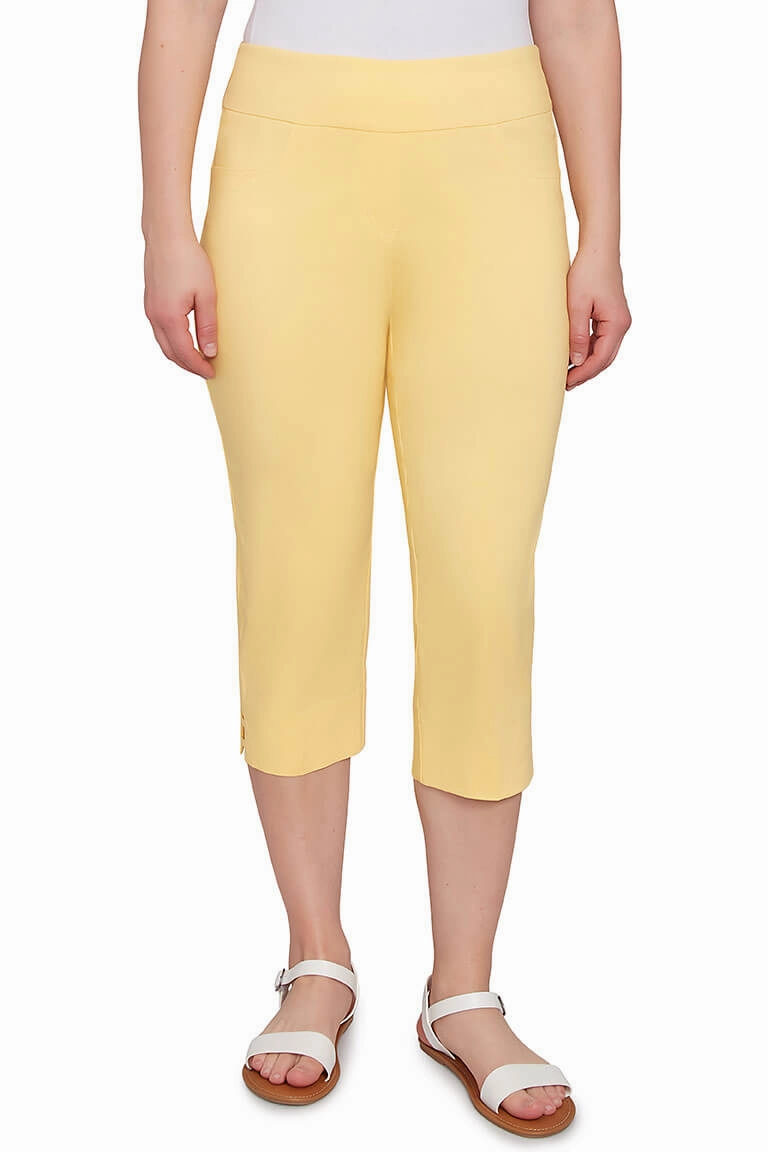Pull-On Lattice Hem Capri Pant Active Design Wear Perfectly Relaxed