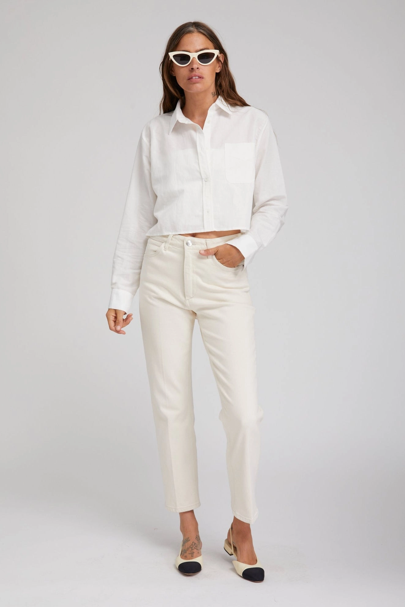 FadeResistant Dye Loose Tee Earhart Cropped Straight Leg Denim