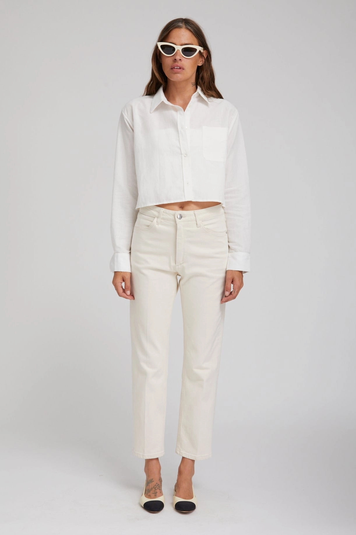 ComfortStretch Sporty Tee Earhart Cropped Straight Leg Denim