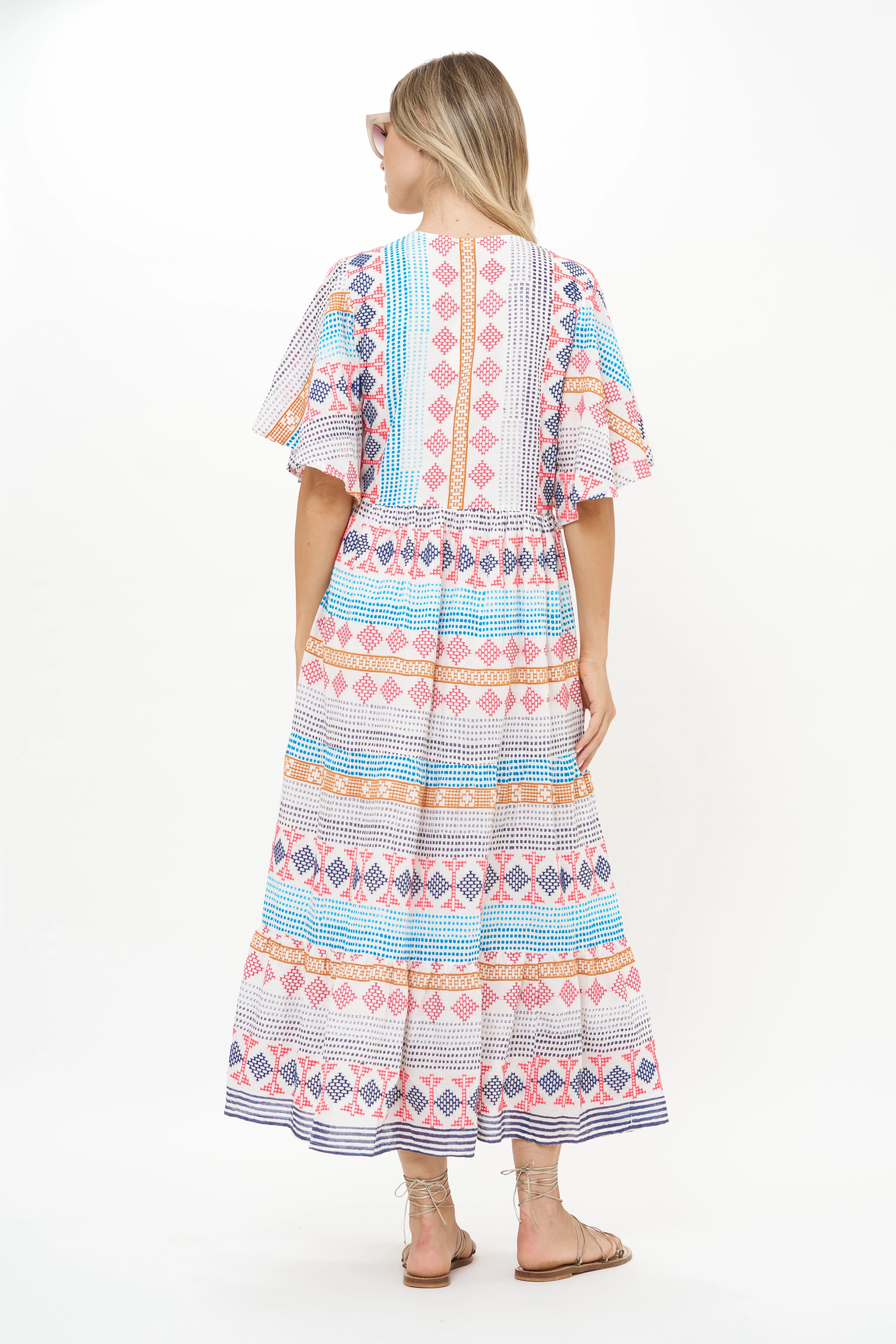 Flirty V-Neck Maxi Casablanca Multi Tailored Style