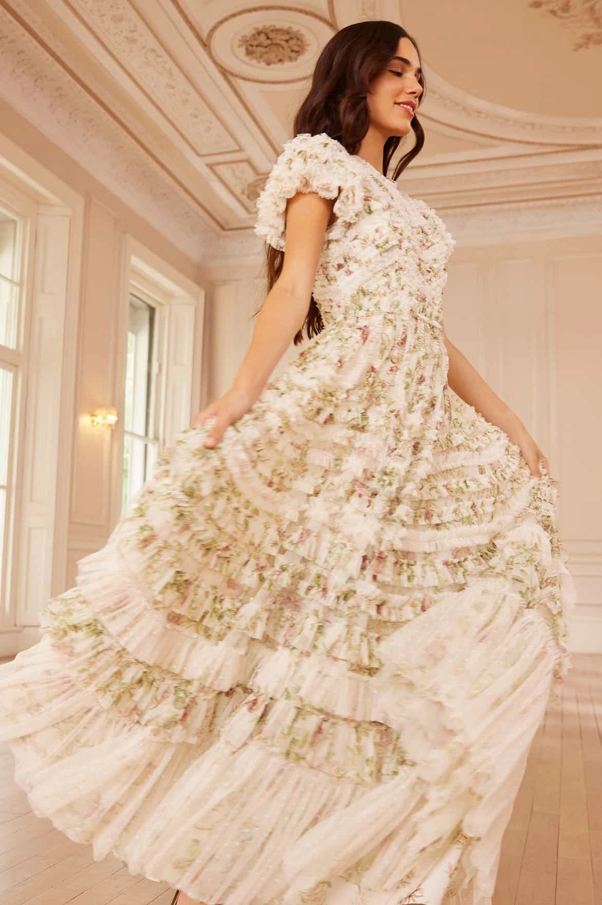 Feminine Line Colette's La Vie En Rose Round Neck Short Sleeve Gown