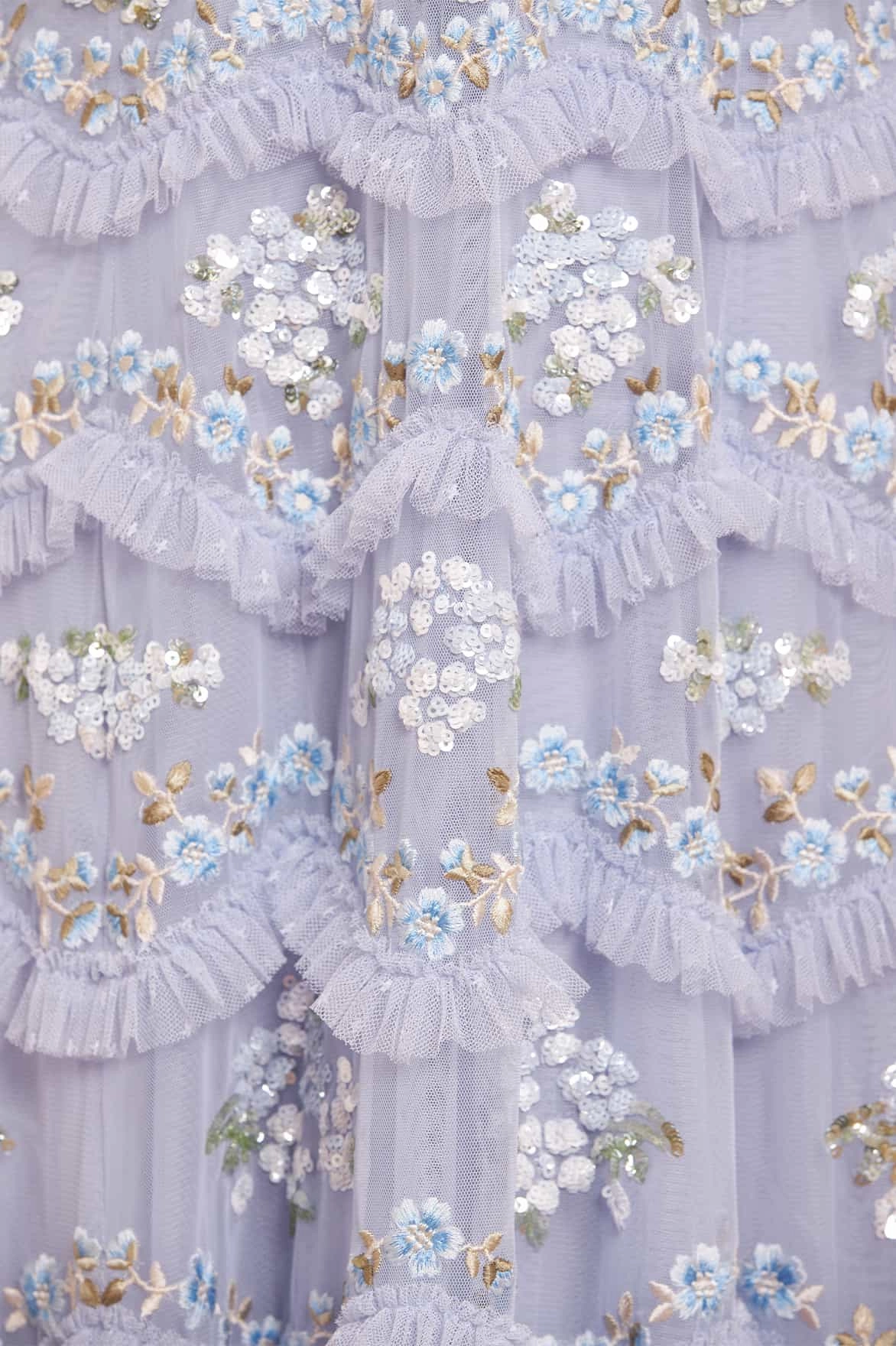 Silky Layer Textured Surface Daisy Wave Ankle Gown