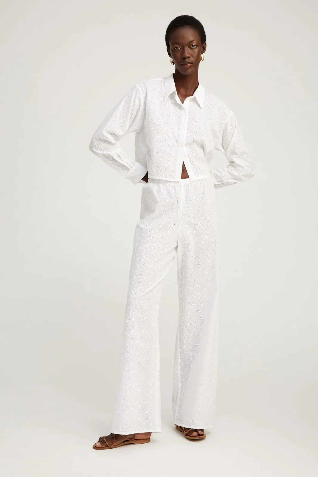 White Eyelet Cropped Button Down LaserCut Edges Compact Thermal Insulation