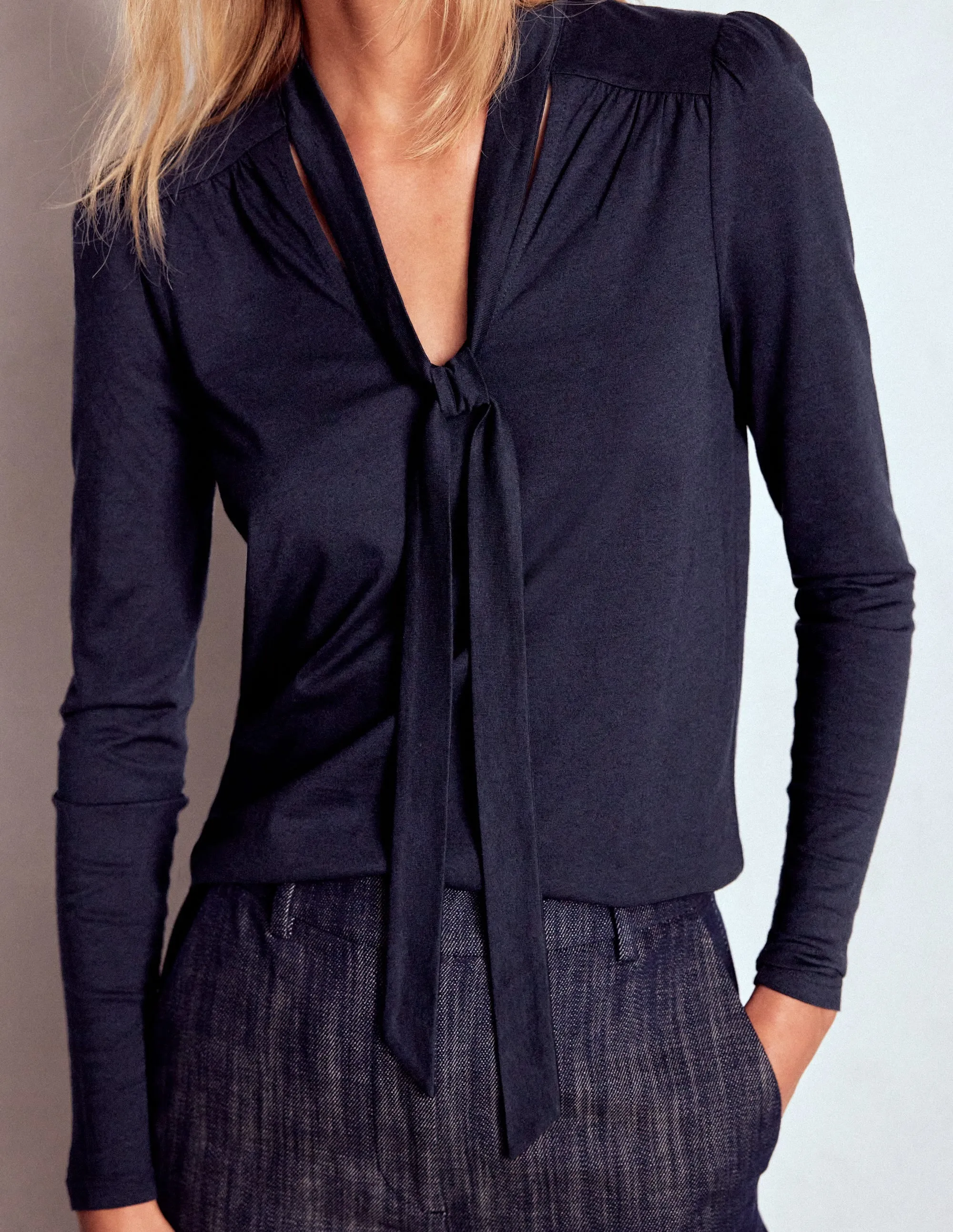 Tie Neck Supersoft Top-Navy WrinkleFree Weave