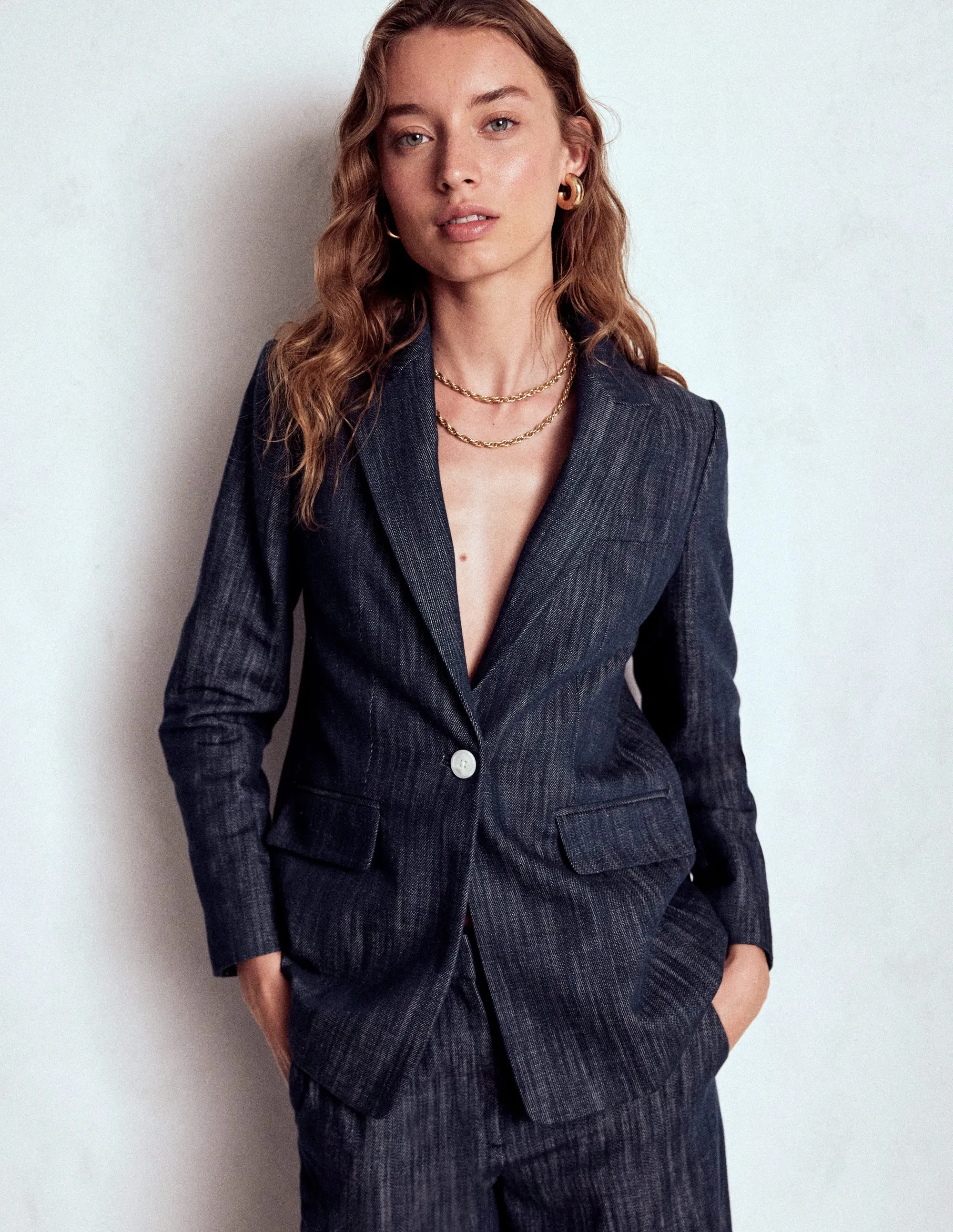 Woodbridge Twill Blazer-Navy, Indigo Weight Distribution System Crisp Walk Look