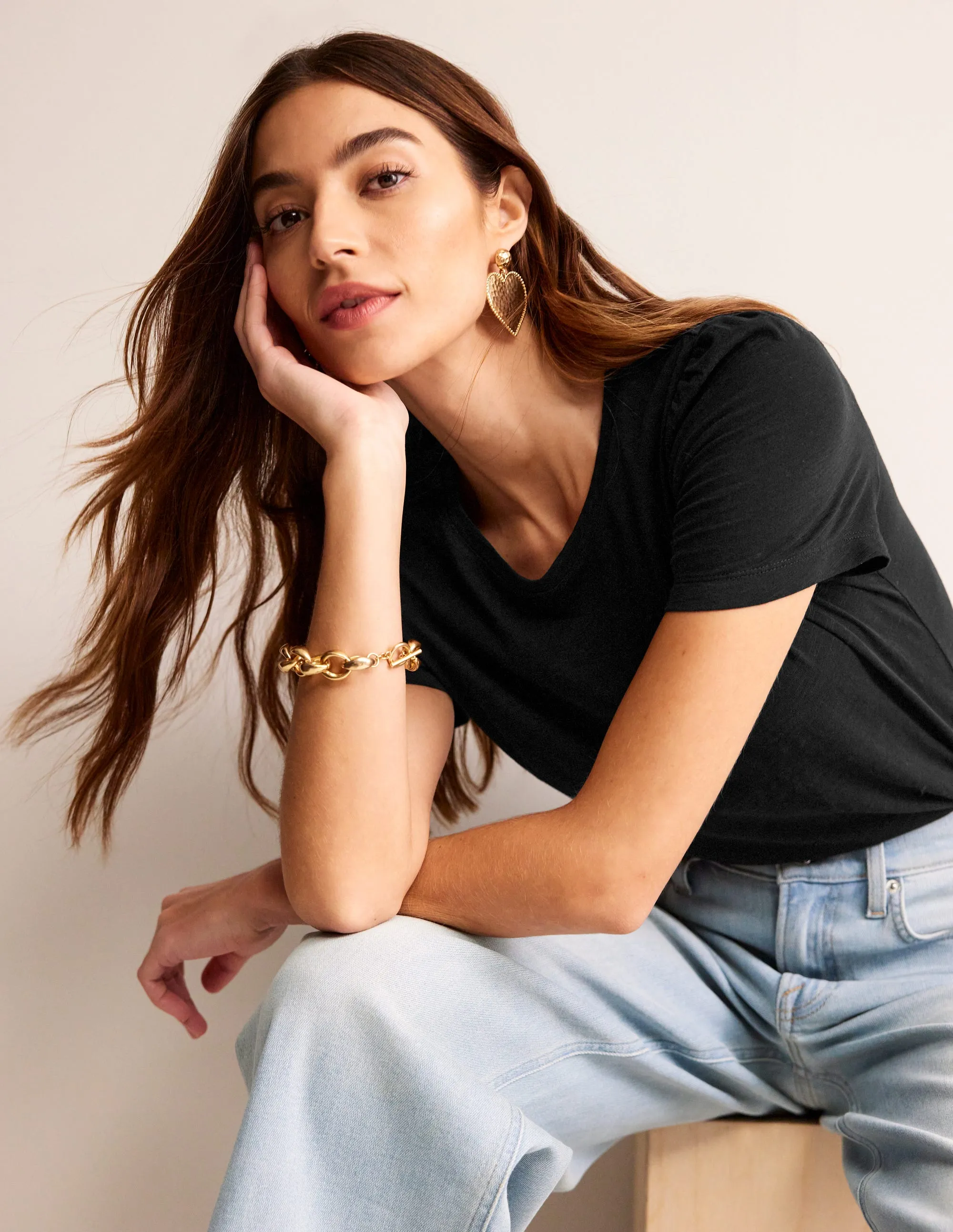 Roll Up Sleeve Design Cotton Puff Sleeve T-Shirt-Black