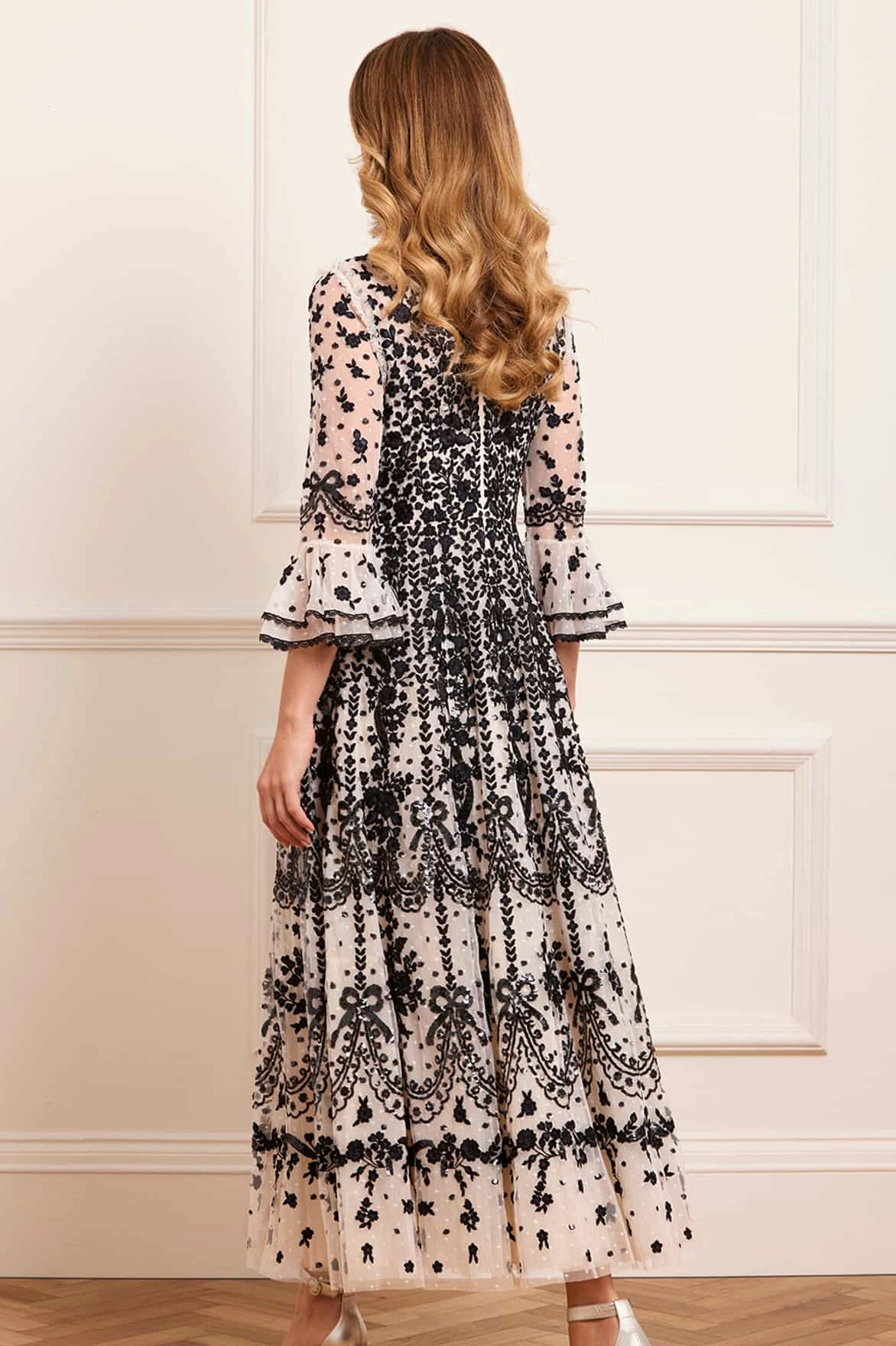 Smooth Surface Light Elegance Adeline Round Neck Ankle Gown