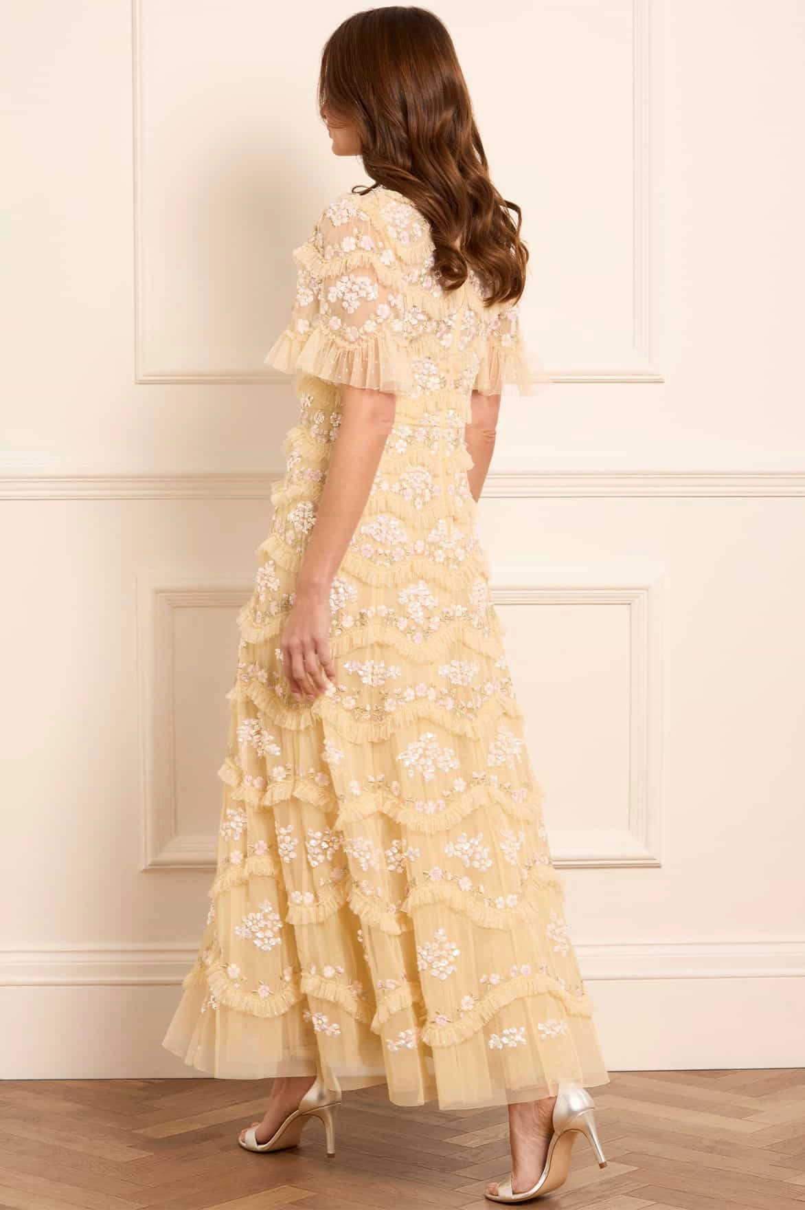 Fitted Look Daisy Wave Ankle Gown