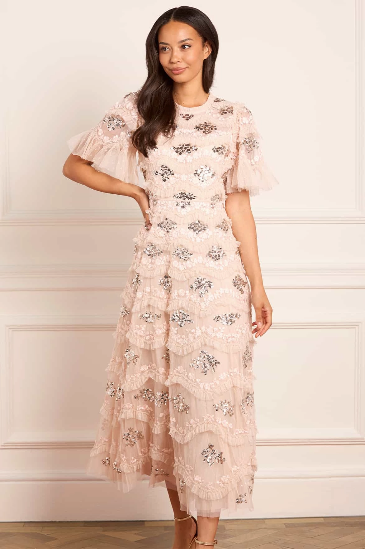 Balanced feel Non-Iron Daisy Wave Ankle Gown