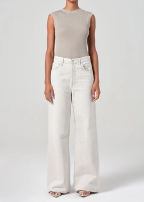 Versatile Outfit Dame High Rise Wide Leg in Colina