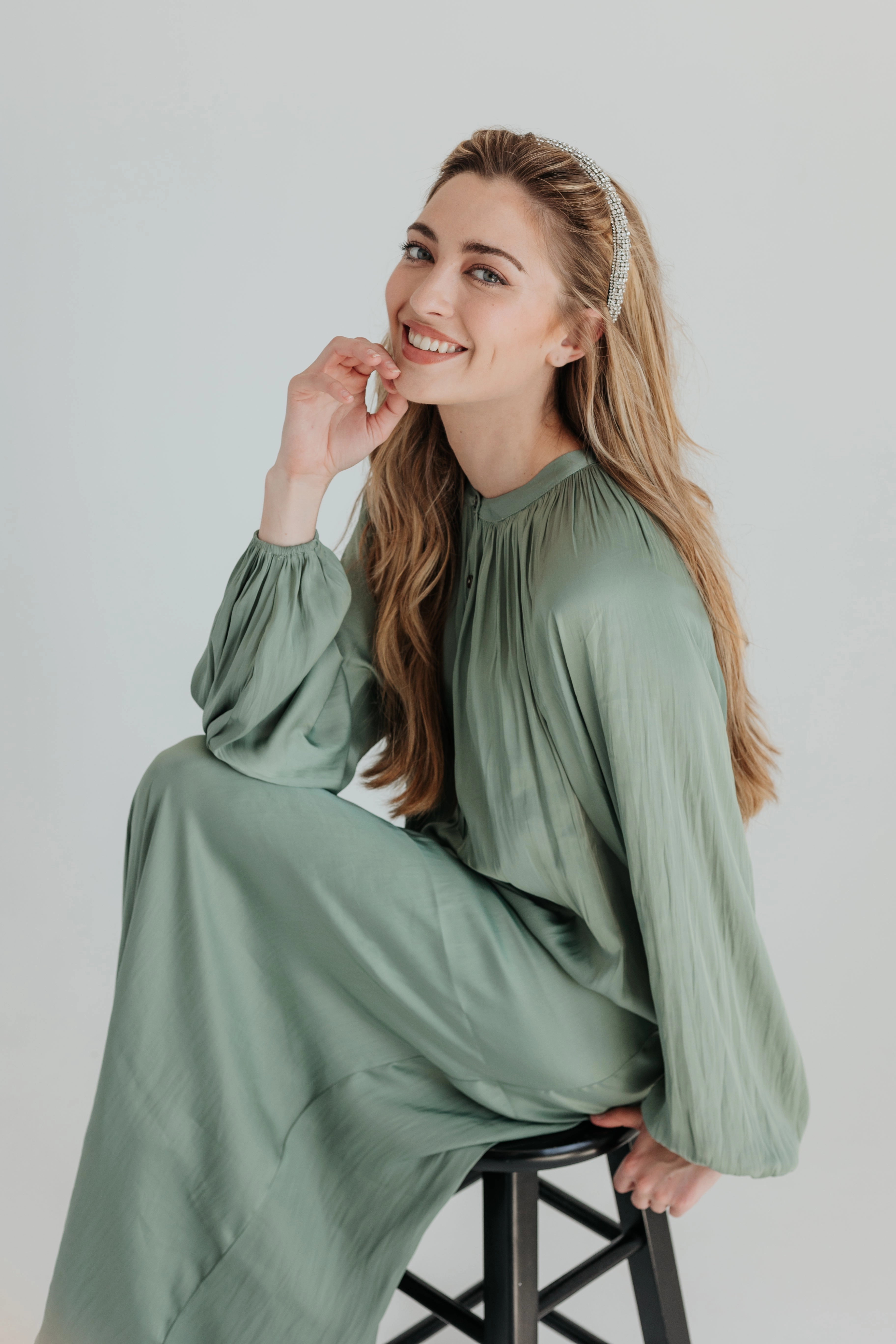Elegant evening wear Family Glow Ella Maxi Dress - Sage
