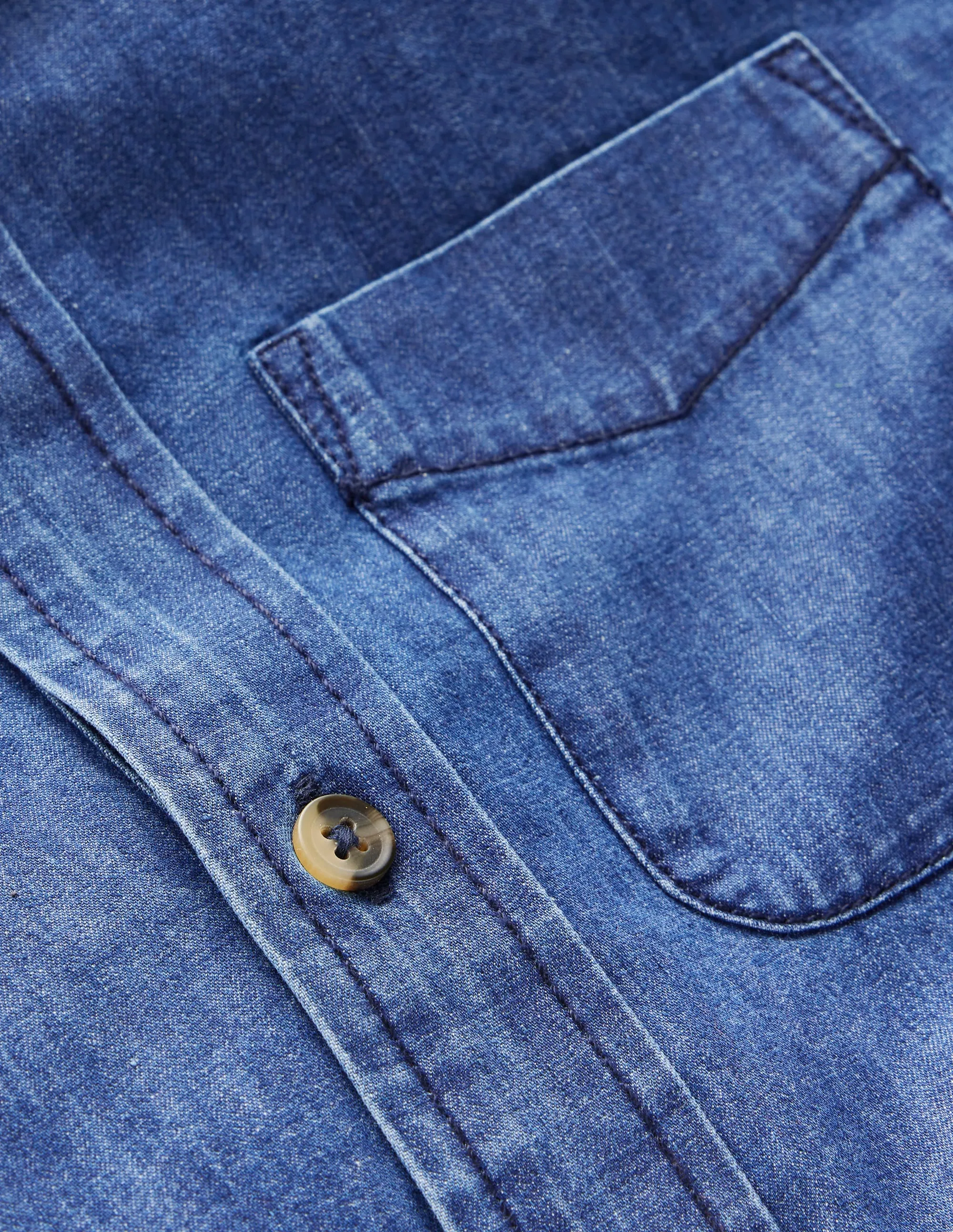 FasteningHood RaglanSleeve Denim Shirt-Mid Vintage Denim (Mid Wash)