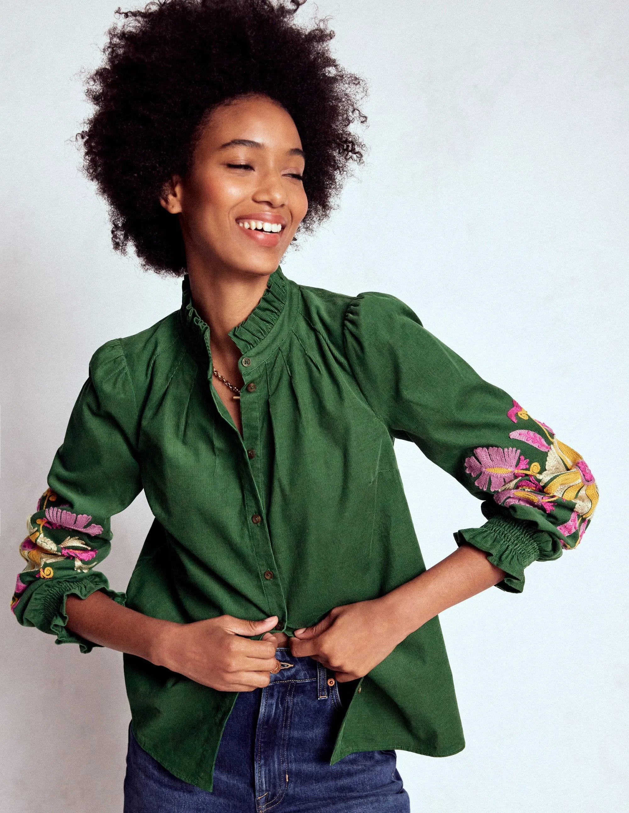 SolarReflectiveFinish ConvertibleCollar Lorna Cord Top-Hunter Green Embroidered