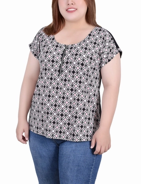 Plus Size Short Sleeve 1/2 Zip Knit Top Interlock Stitch Detail