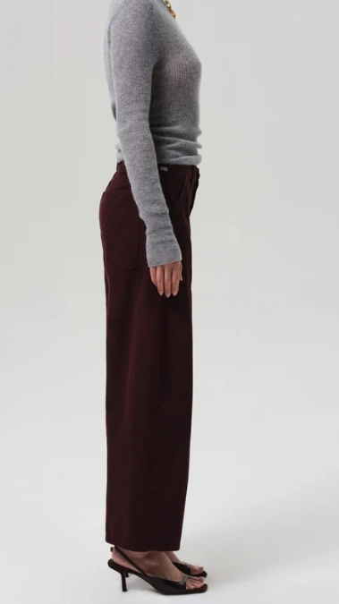 Outdoor Ready Smooth Form Ayla Cargo In Mahogany