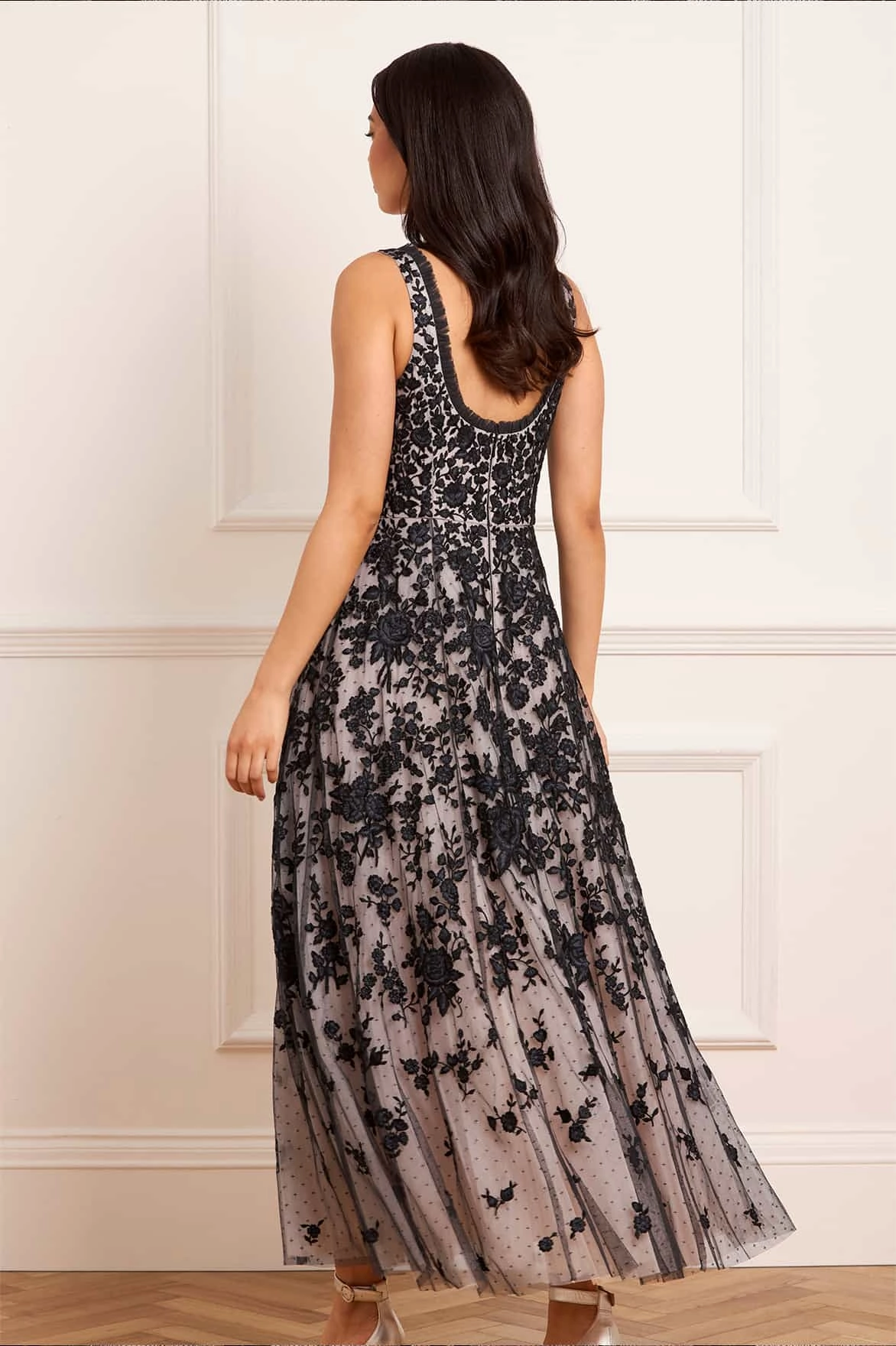 Rosa Scoop Neck Ankle Gown Anytime Fit Curve-Enhancing