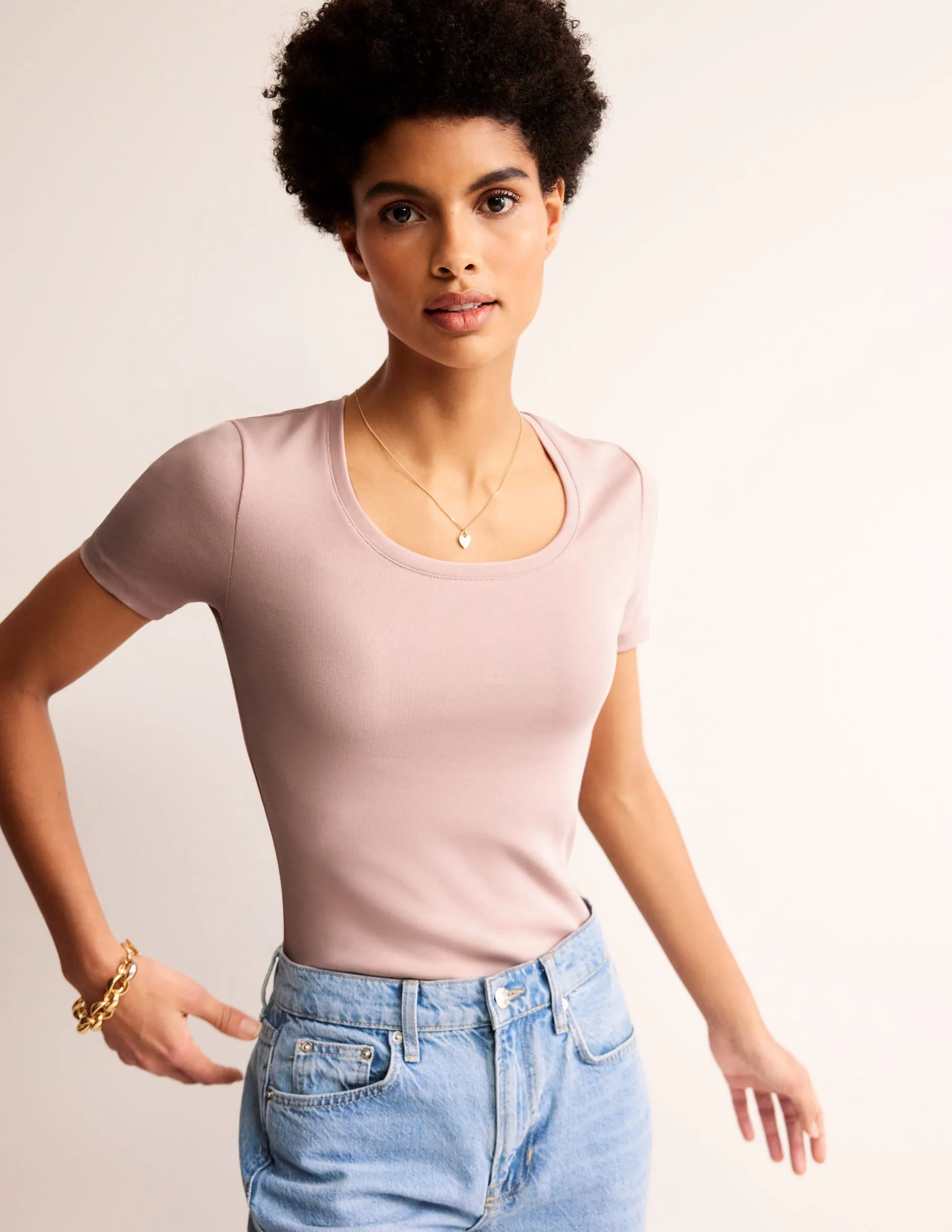 Soft Brushed Finish AntiOdor Essential Jersey T-Shirt-Milkshake