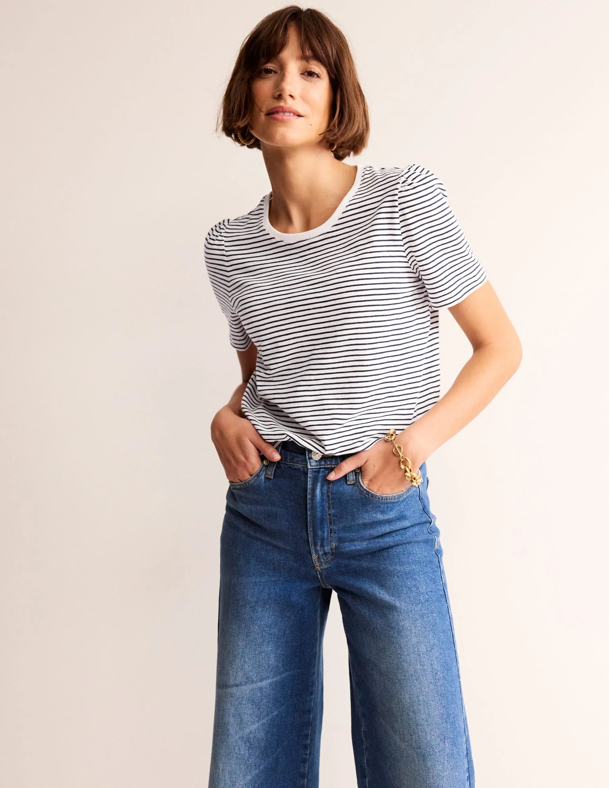 MinimalistDesign TemperatureRegulating Material Cotton Puff Sleeve T-Shirt-Ivory, Navy Stripe