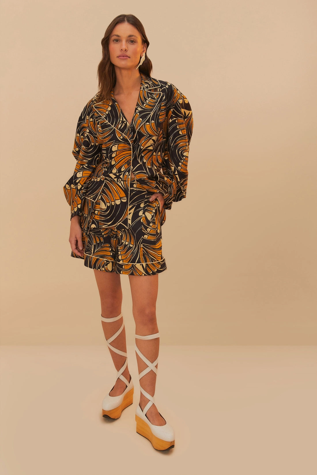 No Frills Fit Ripstop Reinforcement Toucan Spirals Shorts in Black