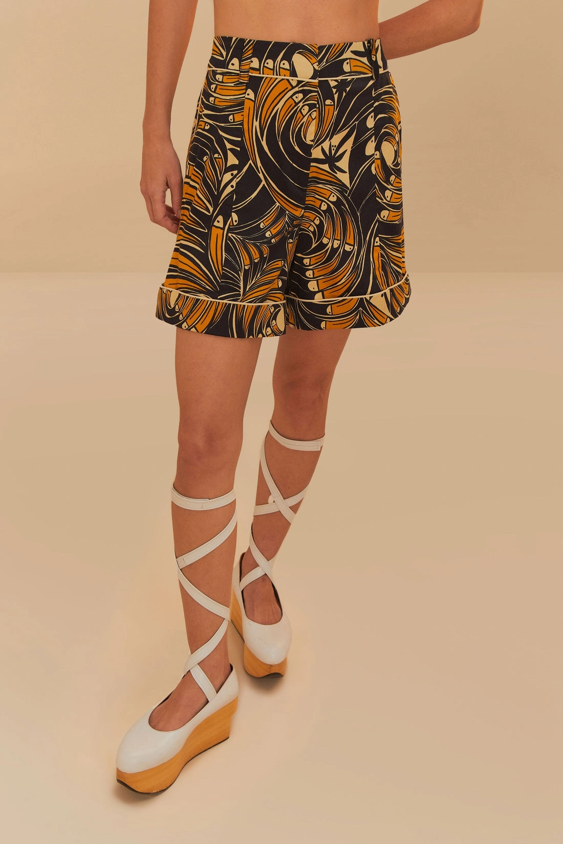 Abrasion Resistant Fabric AntiStaticLining Toucan Spirals Shorts in Black