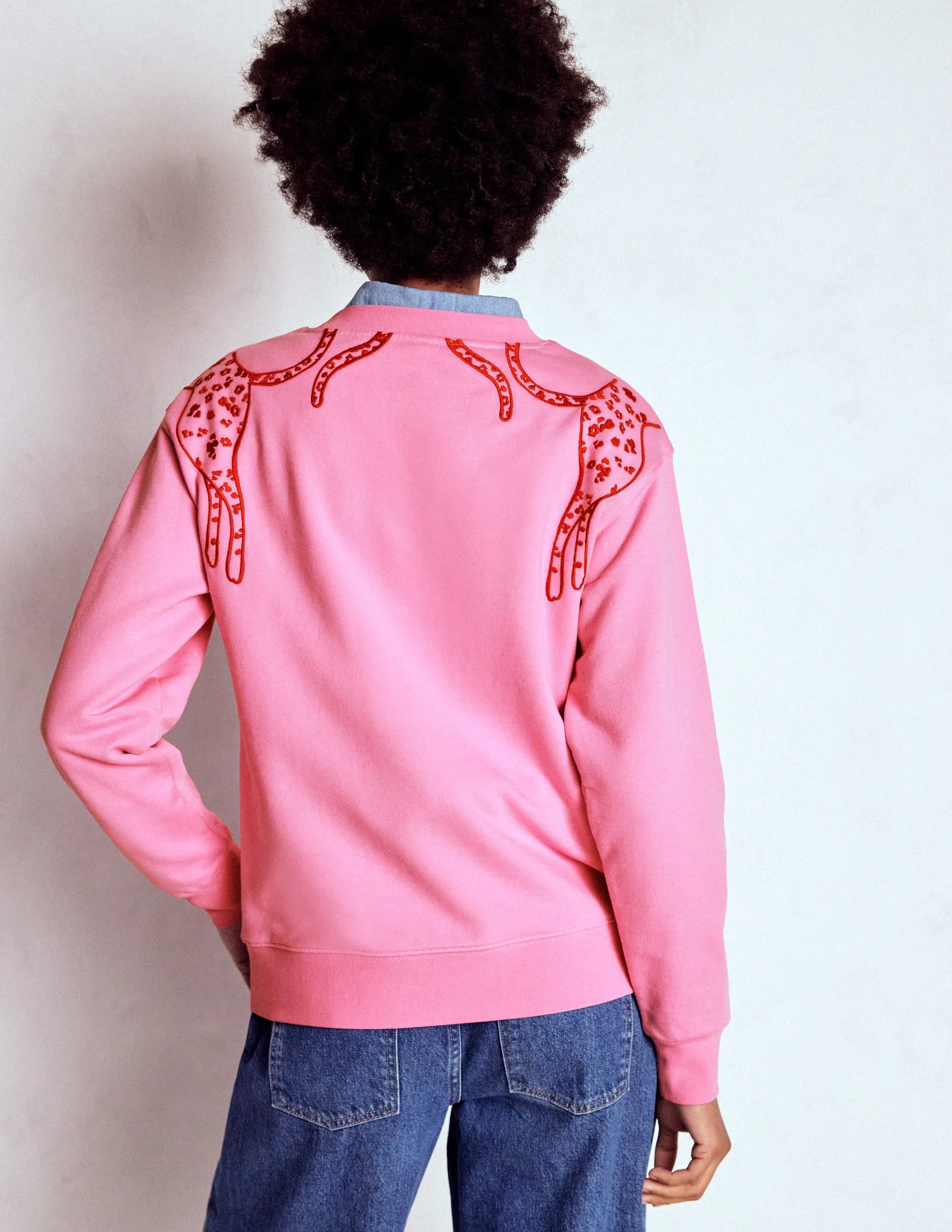 Breathable Microfiber Emi Embroidered Sweatshirt-Leopard Embroidery