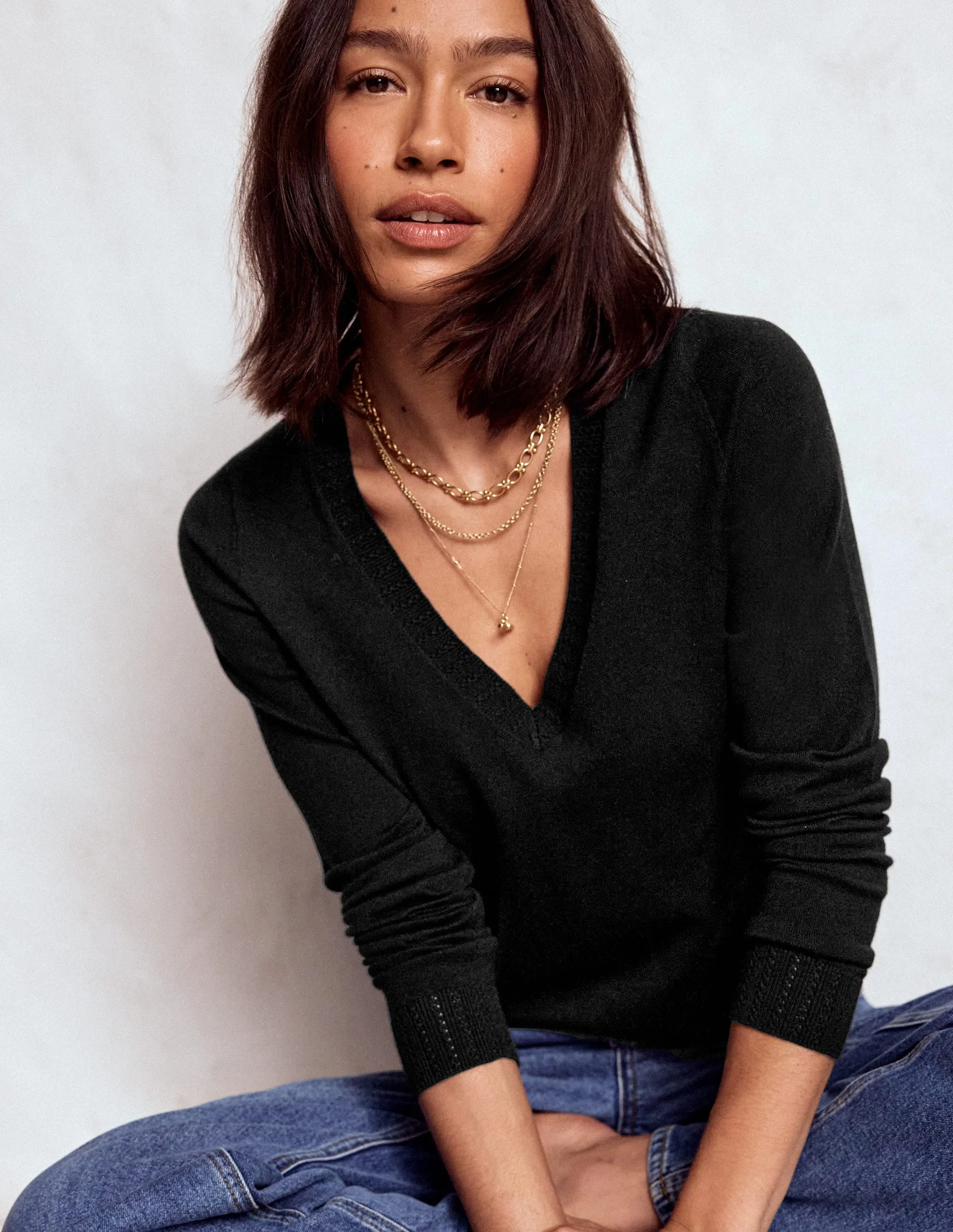 Emilia Cotton V-Neck Jumper-Black machine washable material HeatTrapping Fibers