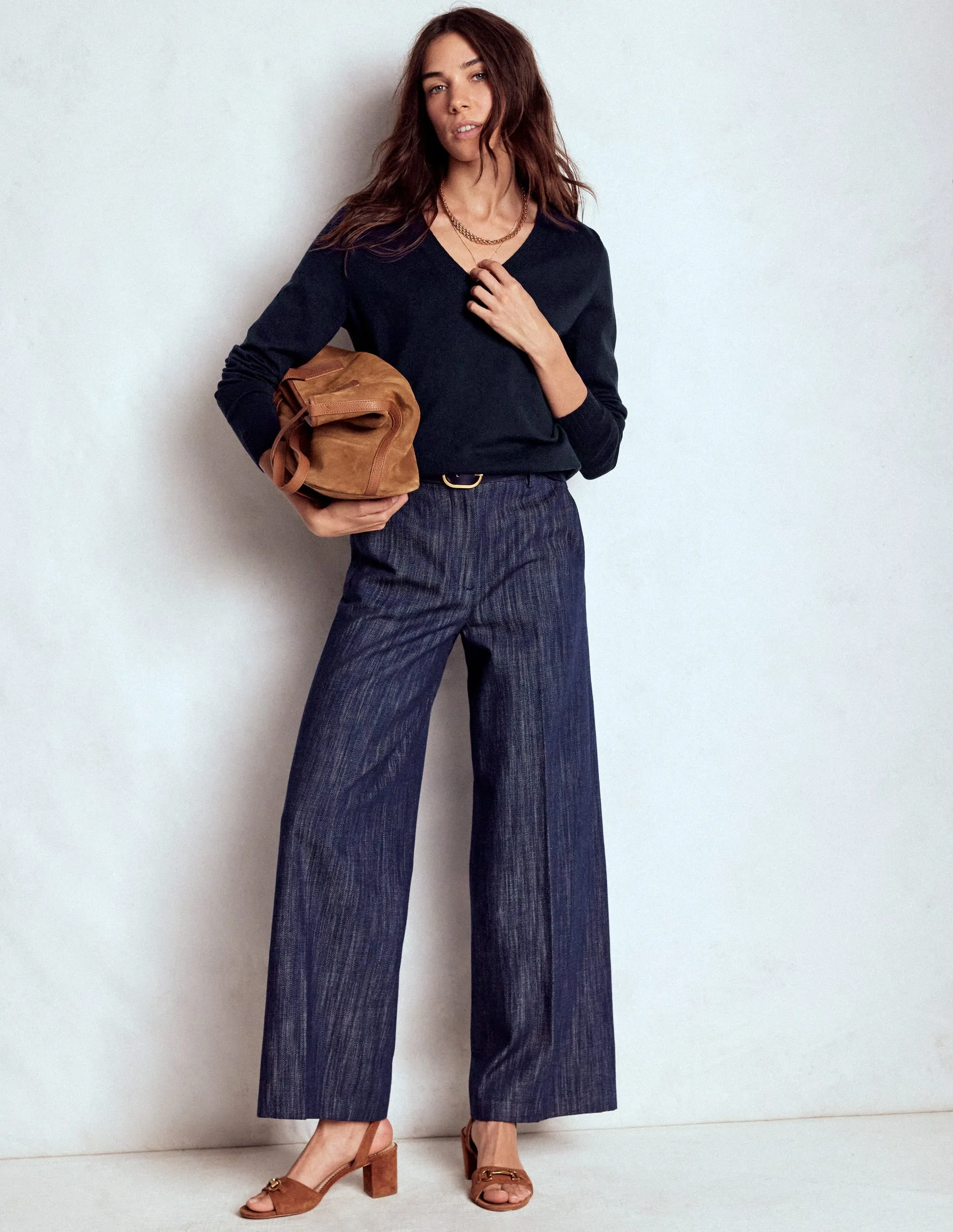 Friction Resistant Modern Texture Emilia Cotton V-Neck Jumper-Navy