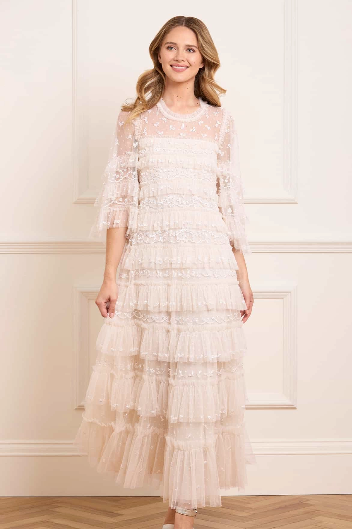 Relaxed Comfort Look Emily Lace Ankle Gown