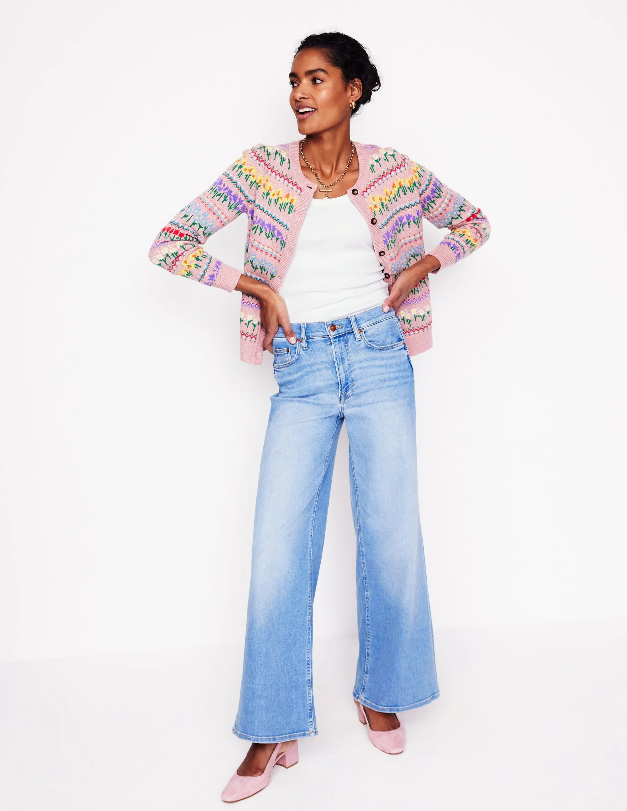 Essential Scoop-Neck Vest-White Tagless Neckline Curved Hem